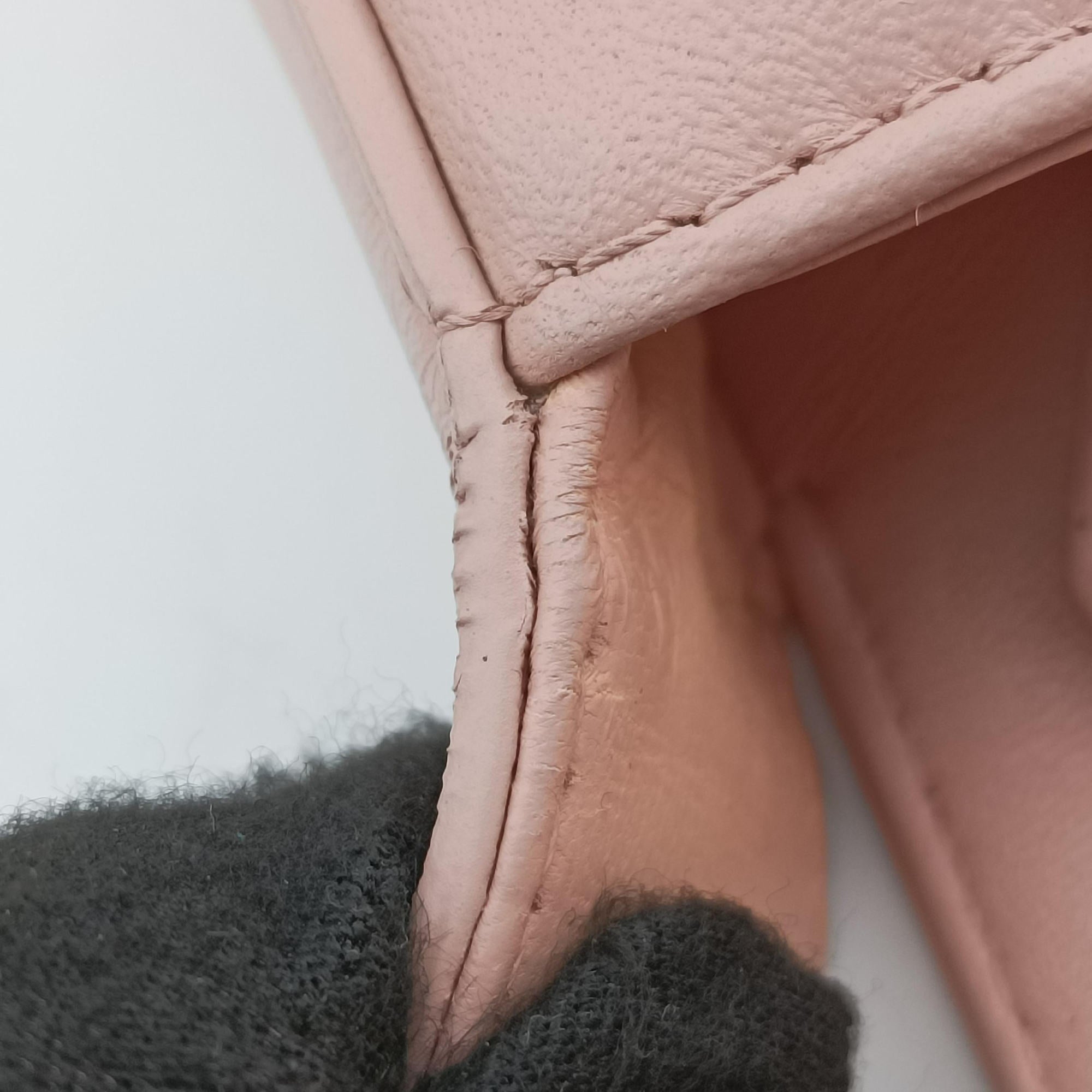 Pre-owned Fendi Be Baguette Pink Leather 8BR677 shoulderbag | stylenewstar