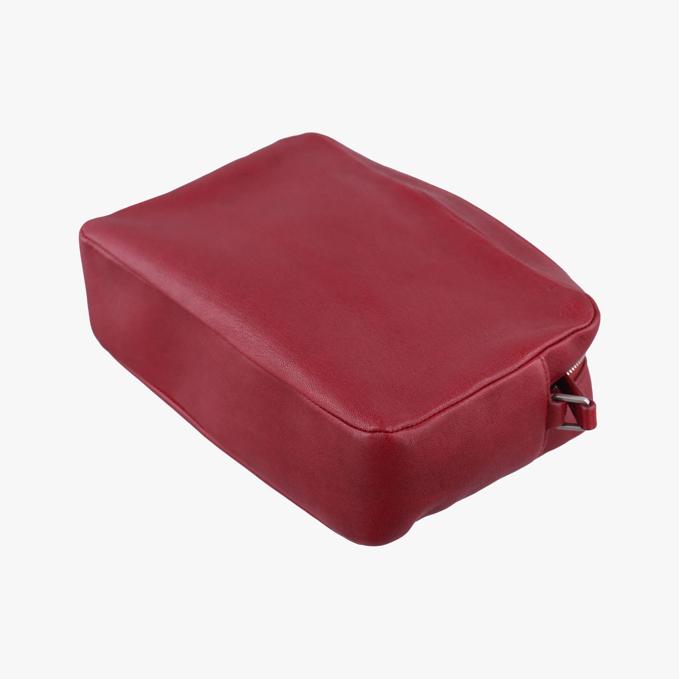 Pre-owned Yves Saint Laurent Lou camera Red Leather 470299 shoulderbag | stylenewstar