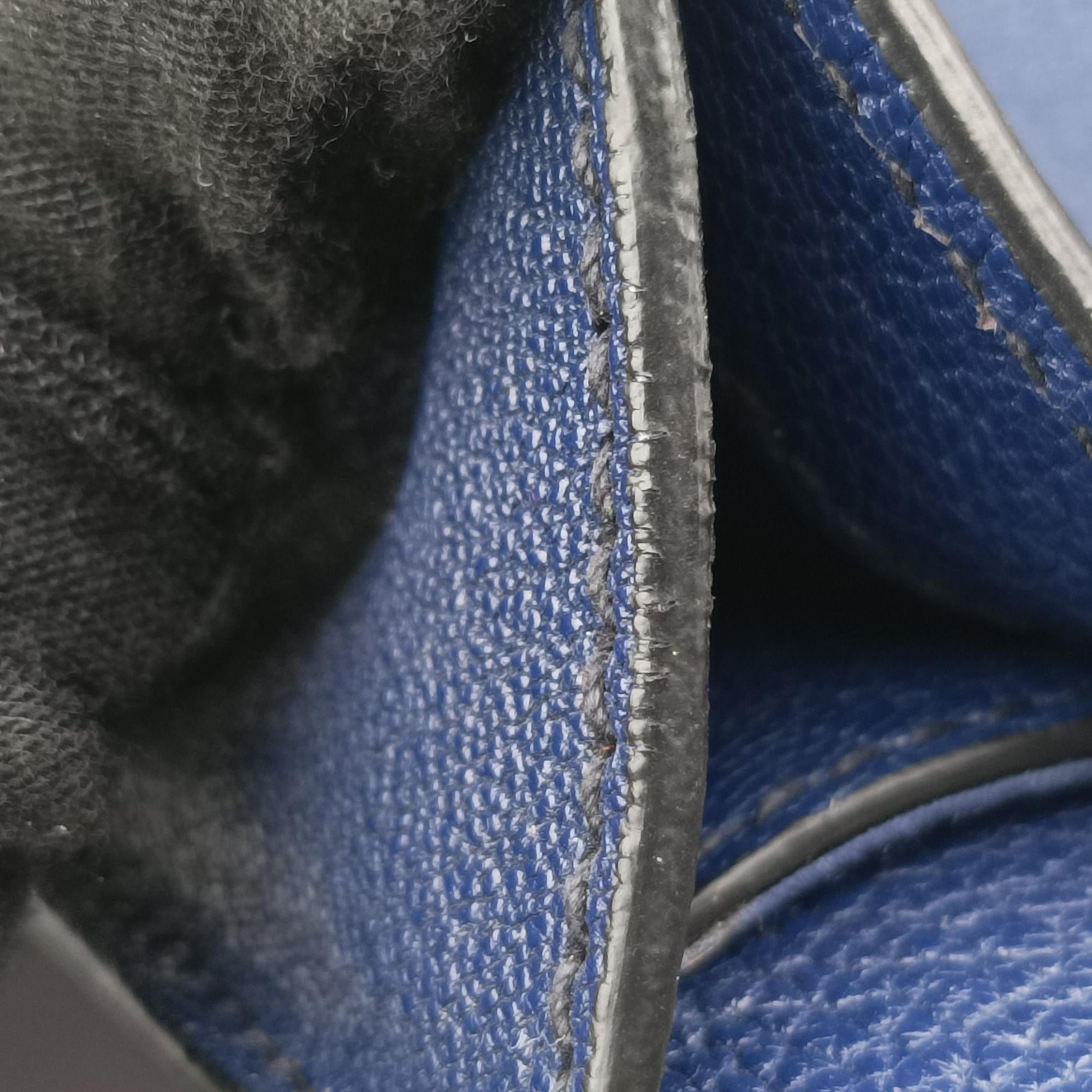 Secondhand Miu Miu Miu Lady Blue Leather  shoulderbag | stylenewstar
