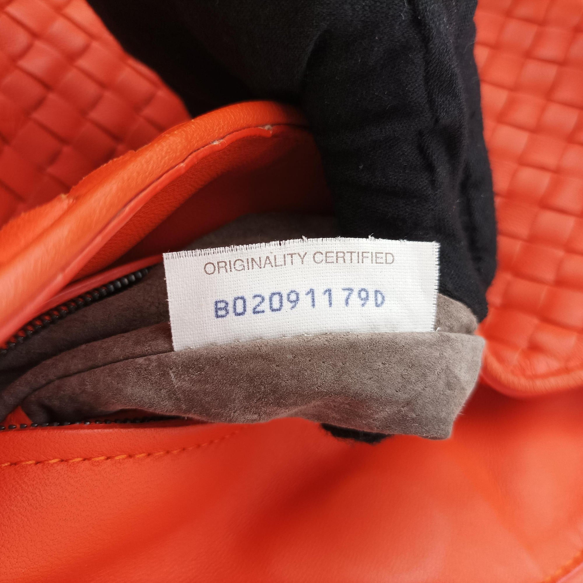 Pre-owned Bottega Veneta Parachute Intrecciato Orange lambskin  shoulderbag | stylenewstar