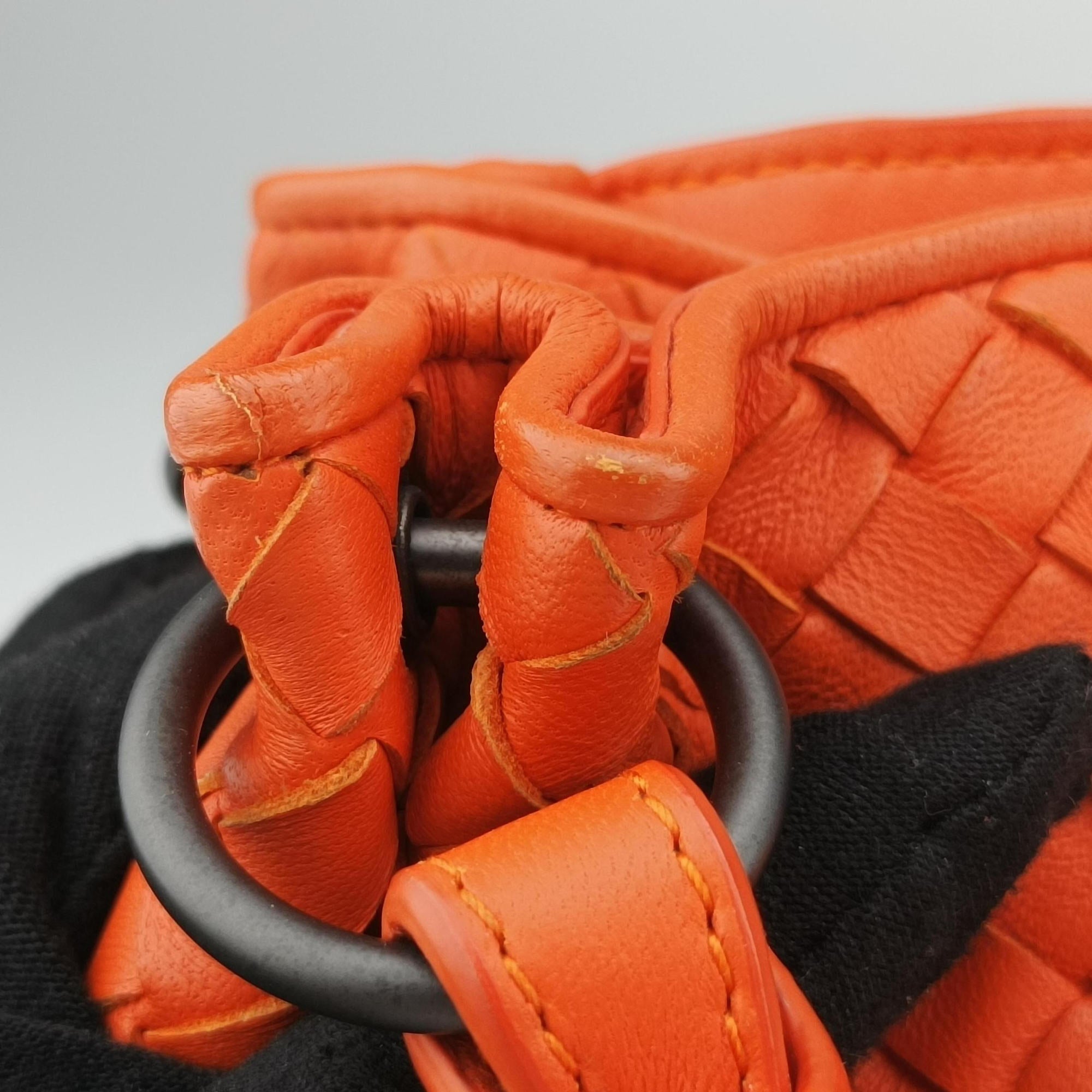 Pre-owned Bottega Veneta Parachute Intrecciato Orange lambskin  shoulderbag | stylenewstar