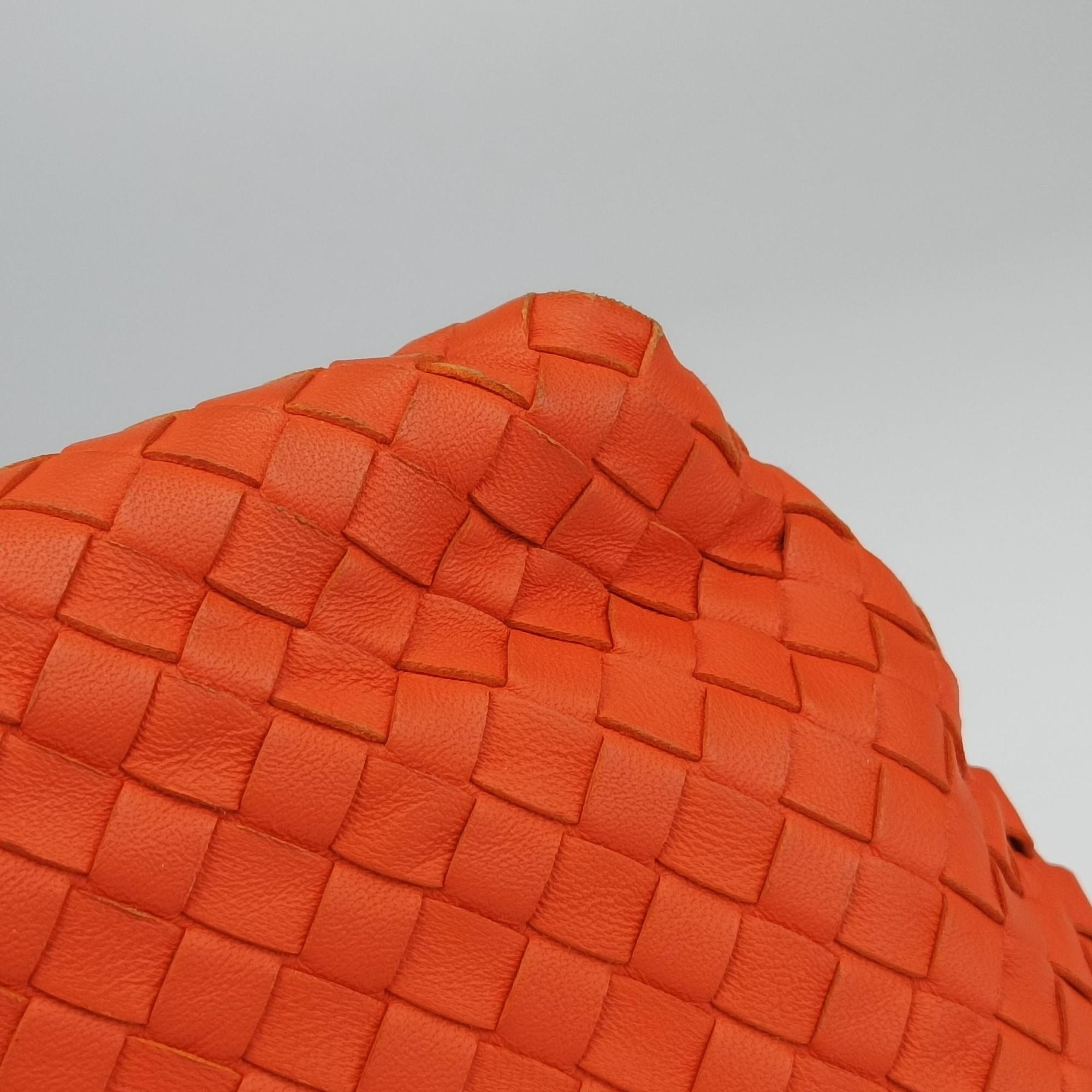 Pre-owned Bottega Veneta Parachute Intrecciato Orange lambskin  shoulderbag | stylenewstar