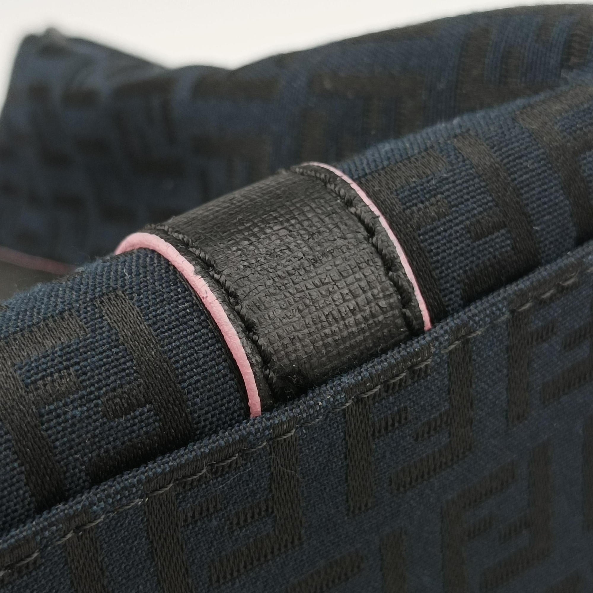 Pre-owned Fendi Forever Bauletto Zucchino Black×pink canvas×leather 8BL068 handbag | stylenewstar