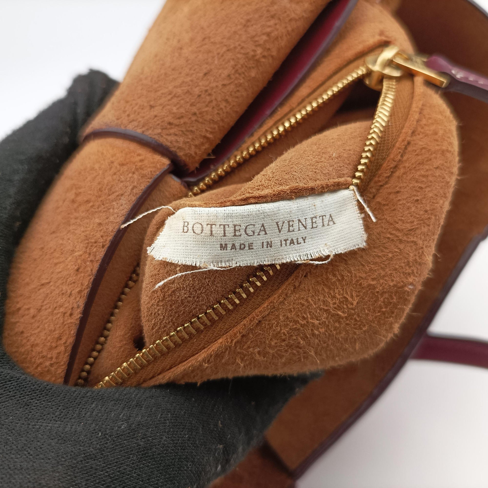 Pre-owned Bottega Veneta The Arco mini Burgundy Leather  shoulderbag | stylenewstar