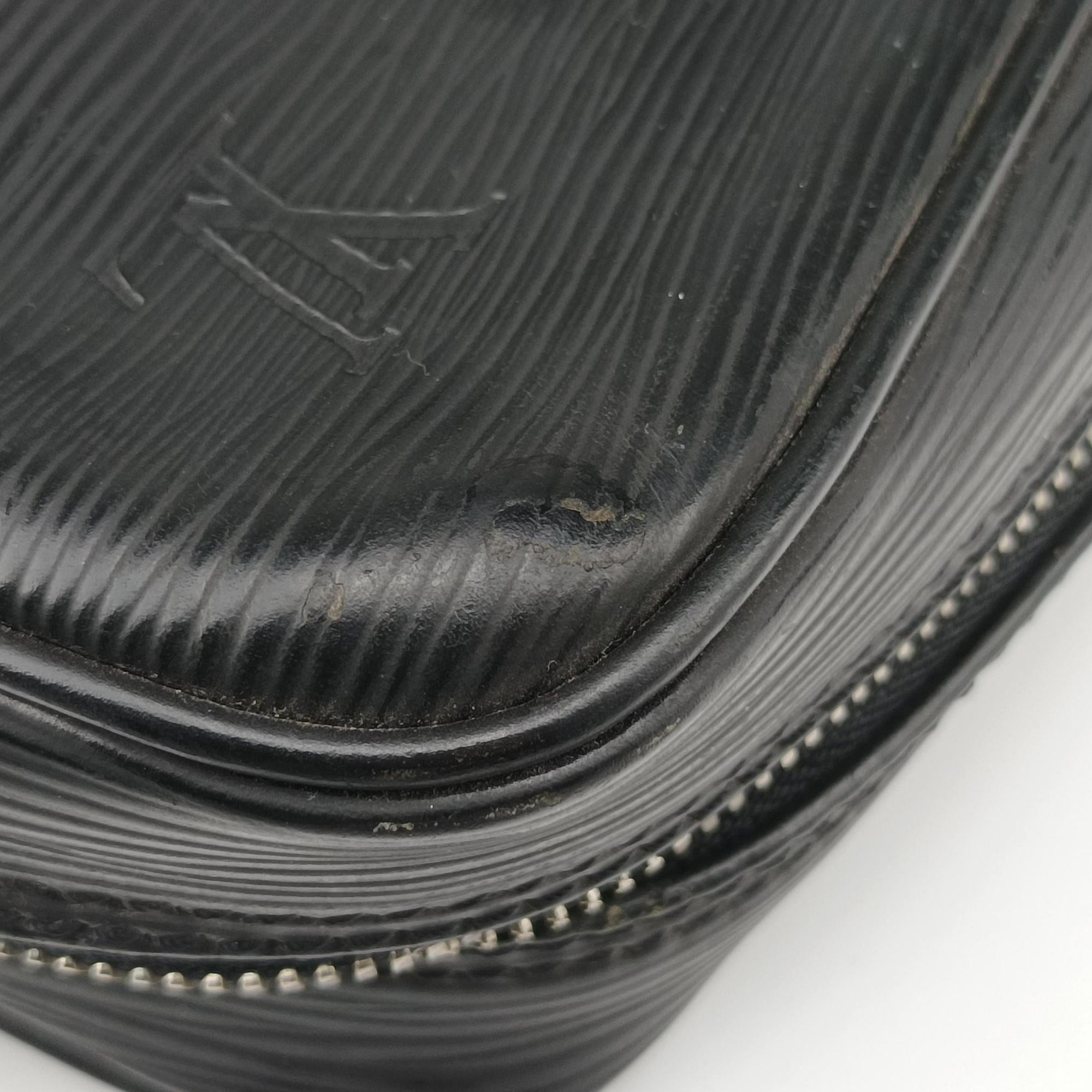 Pre-owned Louis Vuitton Porto Document Voyage Black Epi M59162 handbag | stylenewstar
