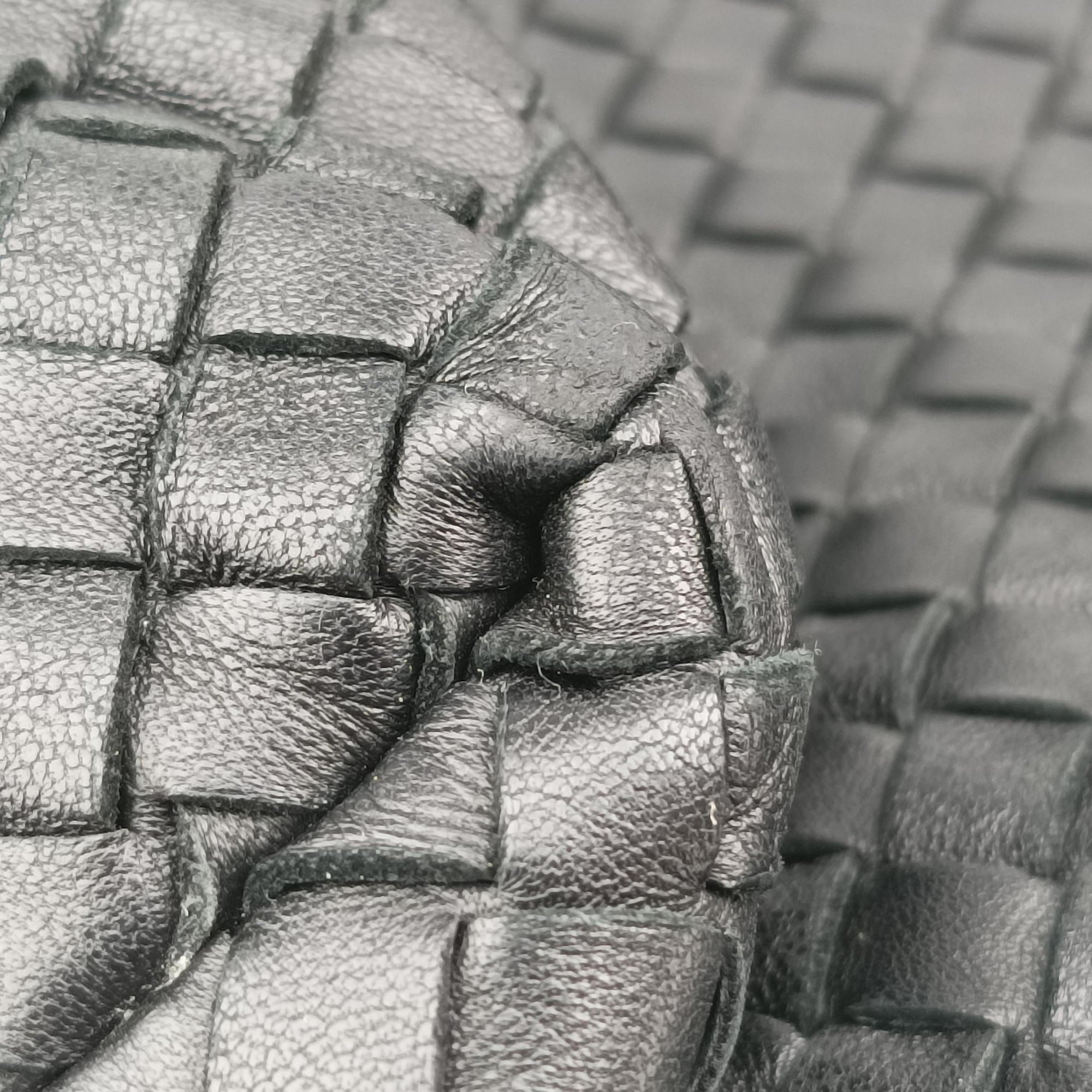 Pre-owned Bottega Veneta Intrecciato Black lambskin  shoulderbag | stylenewstar