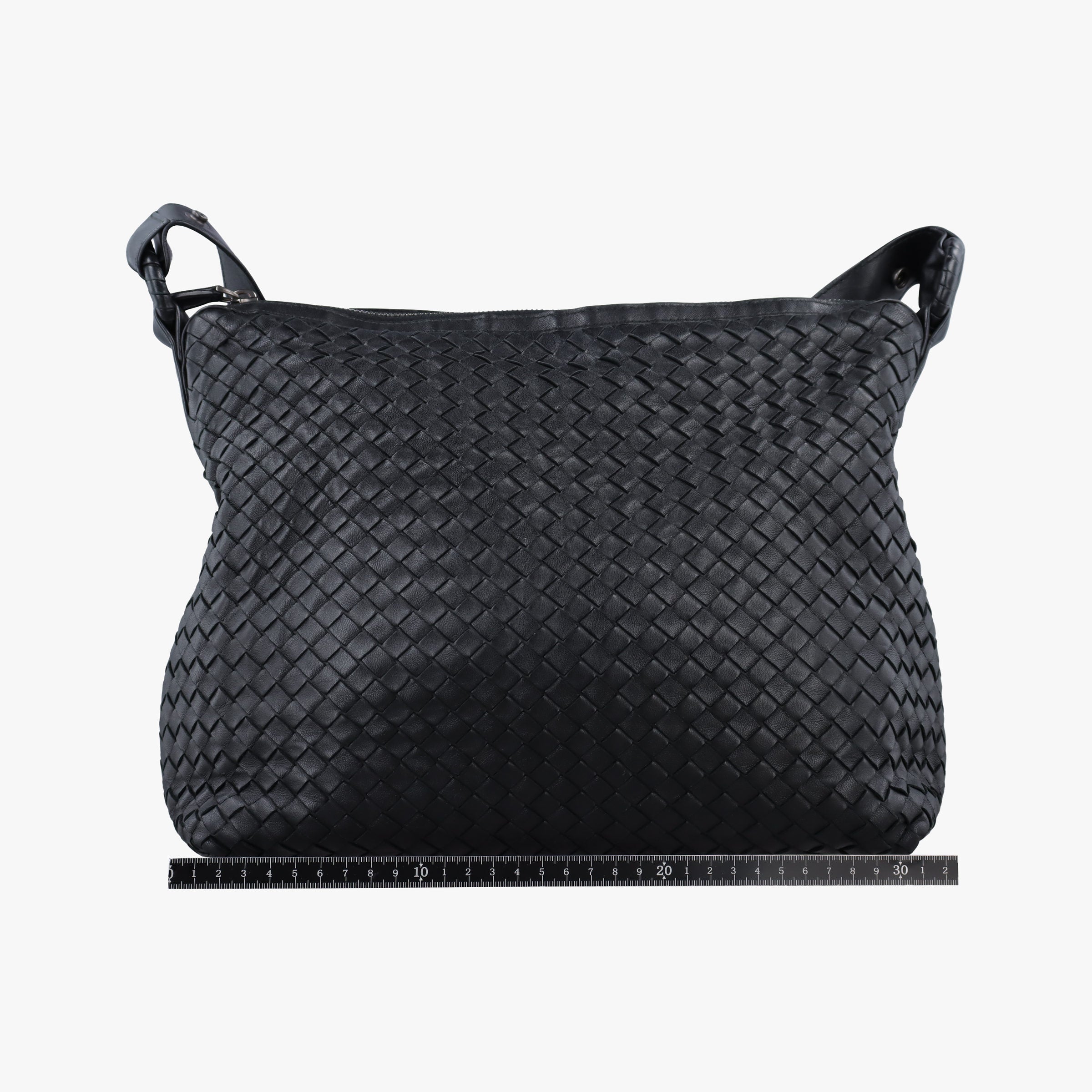 Pre-owned Bottega Veneta Intrecciato Black lambskin  shoulderbag | stylenewstar