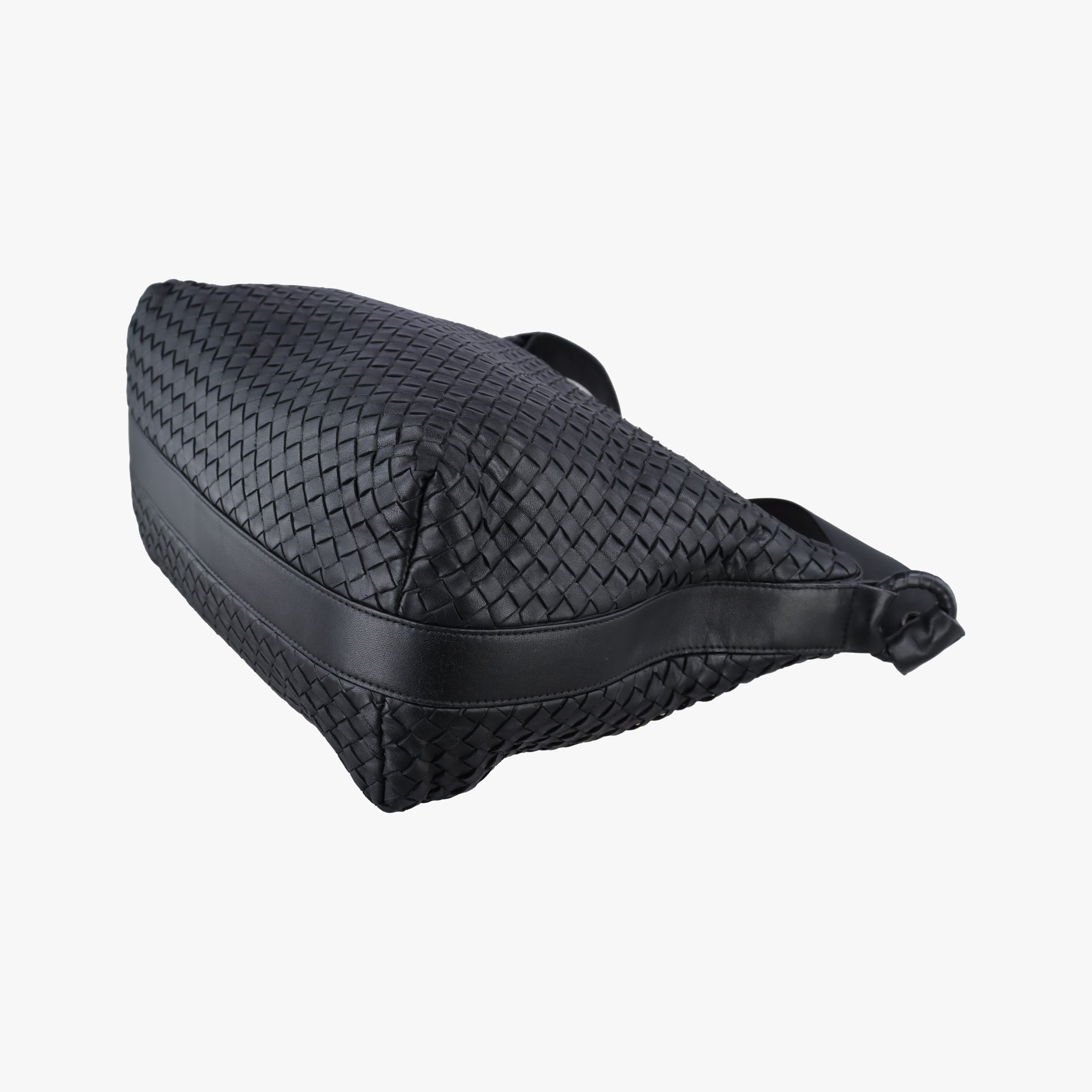 Pre-owned Bottega Veneta Intrecciato Black lambskin  shoulderbag | stylenewstar