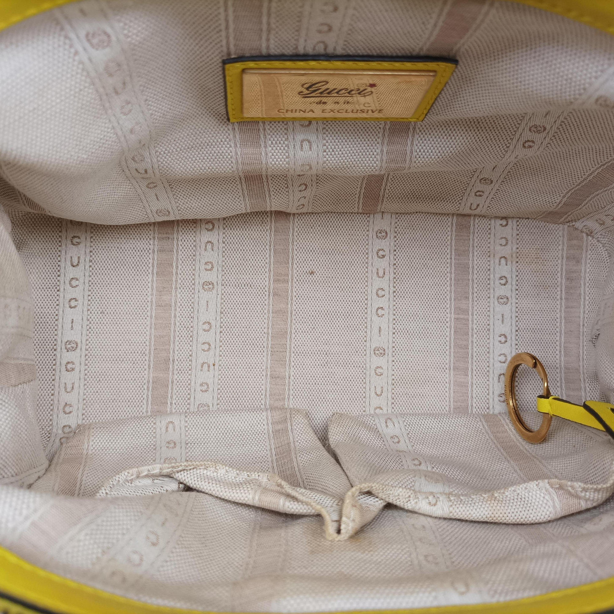Pre-owned Gucci Bright Bit Yellow Patent 371925 shoulderbag | stylenewstar