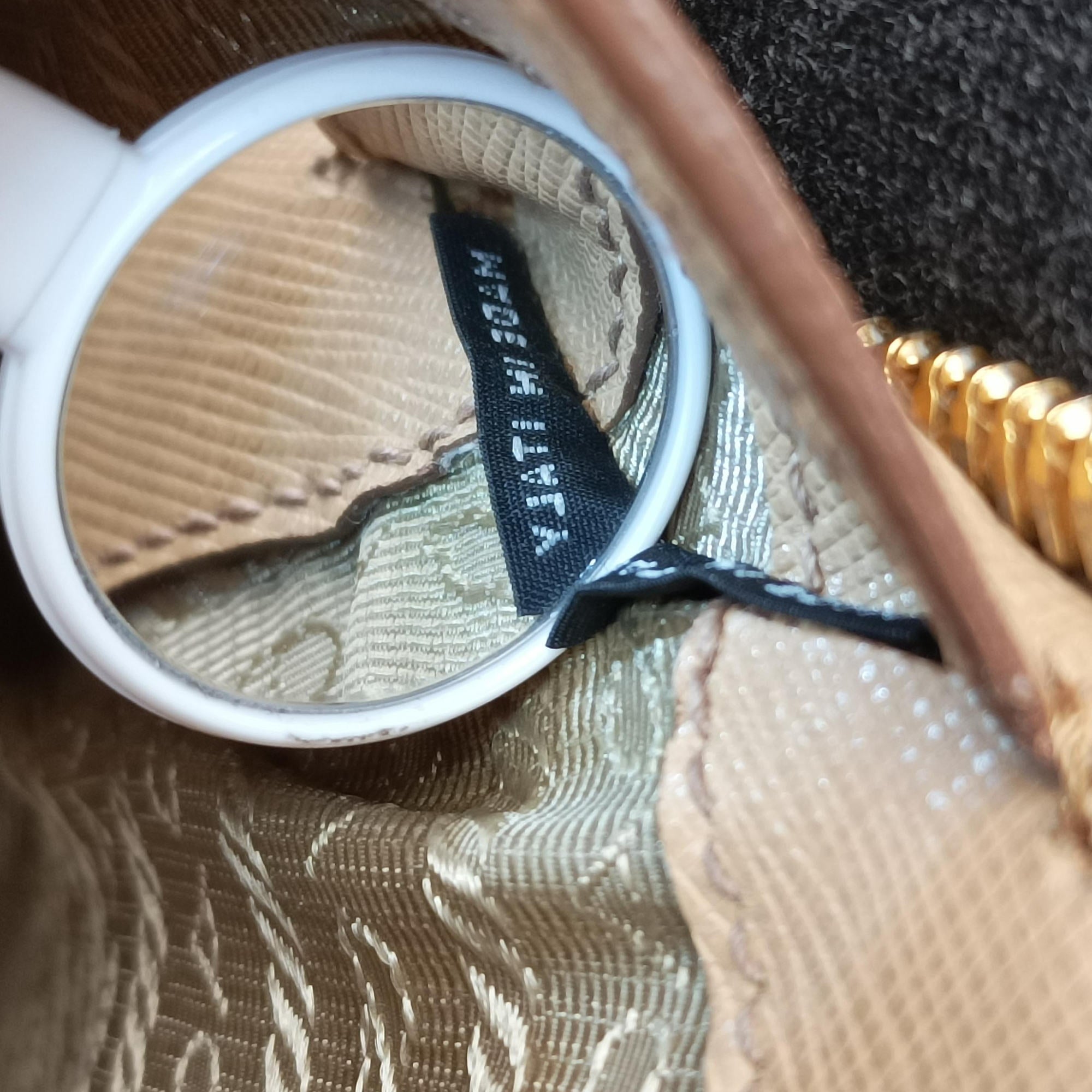 Secondhand Prada Promenade Beige SAFFIANO Leather BL0812 handbag | stylenewstar
