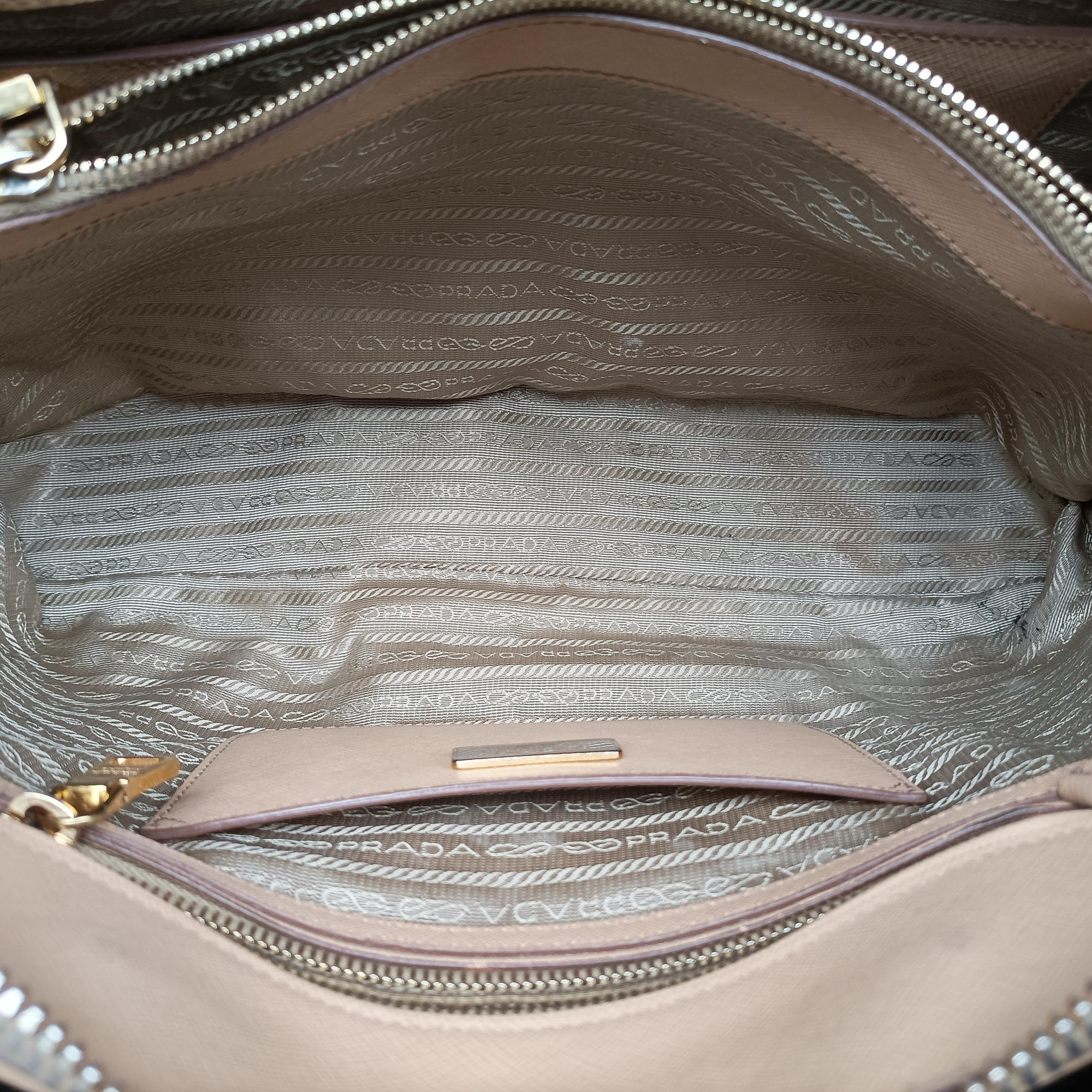 Secondhand Prada Promenade Beige SAFFIANO Leather BL0812 handbag | stylenewstar