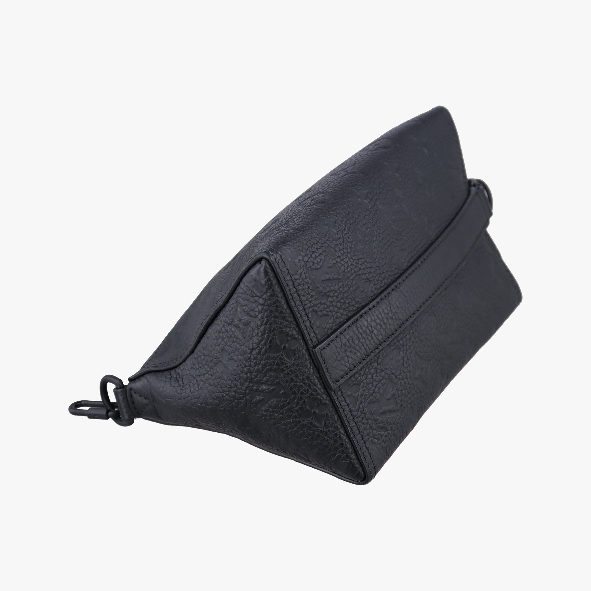 Pre-owned Louis Vuitton Triangle 	Messenger Noir Monogram Empreinte M55878 shoulderbag | stylenewstar