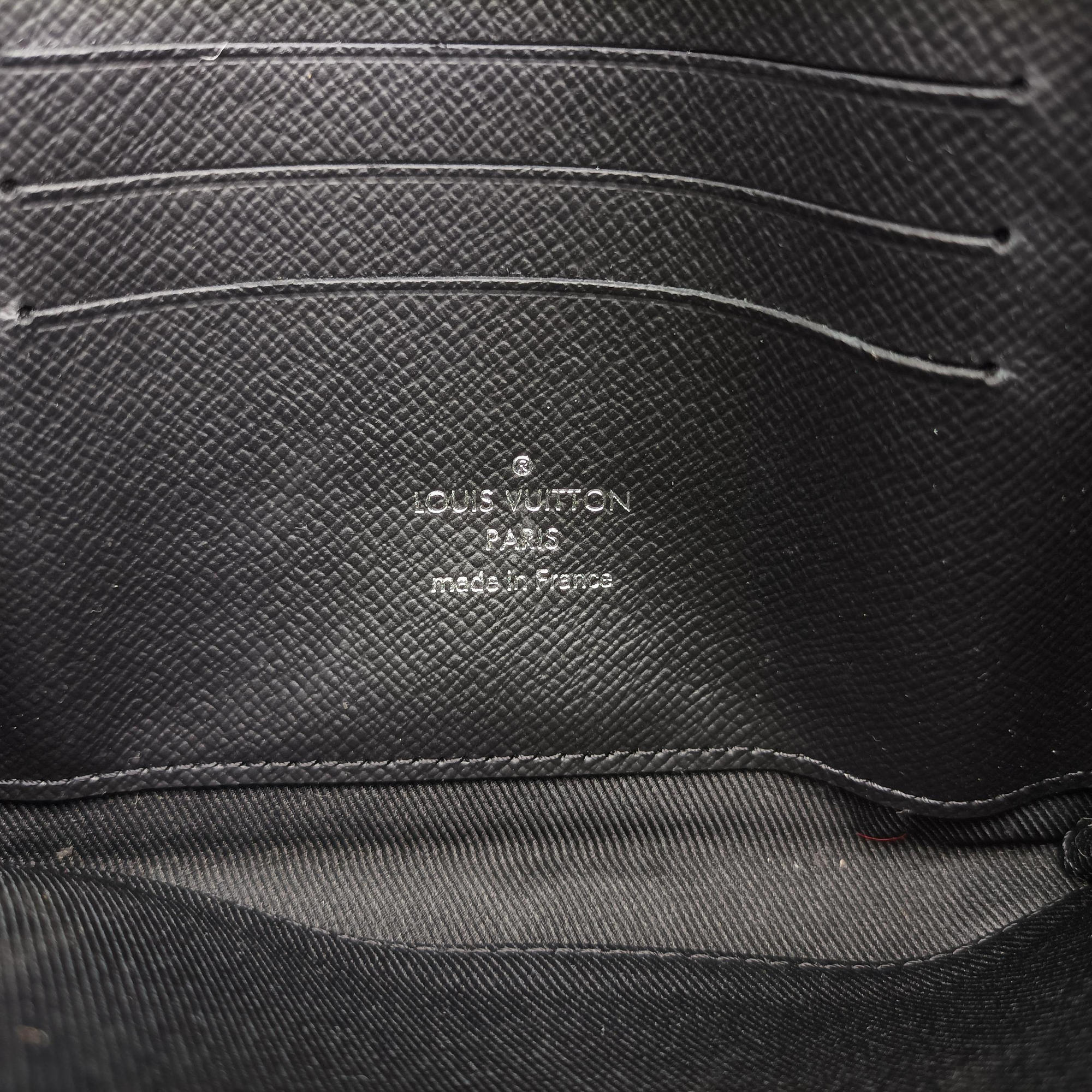 Vintage Louis Vuitton Alpha Wearable Noir Damier Graphite N60418 shoulderbag | stylenewstar