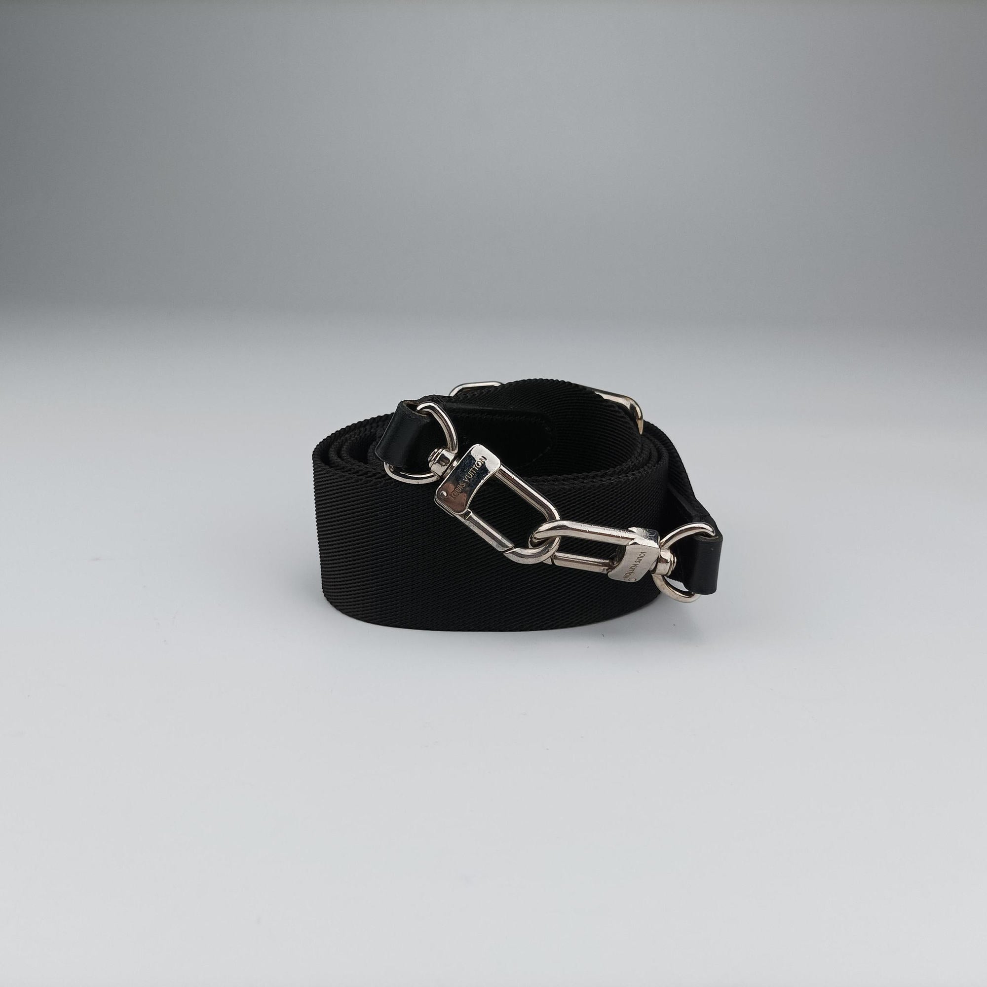 Vintage Louis Vuitton Alpha Wearable Noir Damier Graphite N60418 shoulderbag | stylenewstar