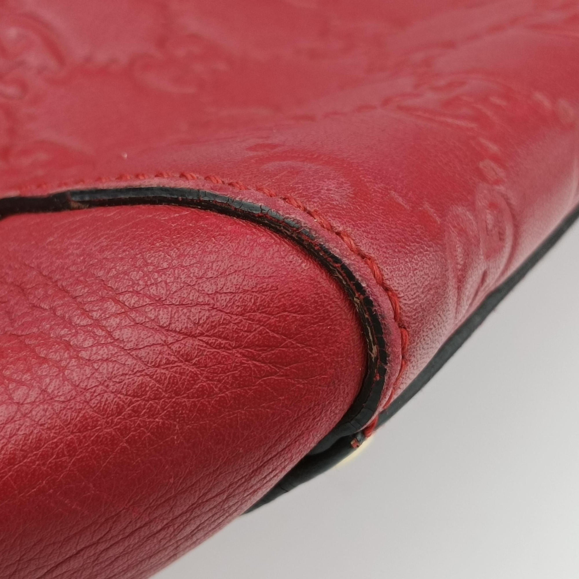Secondhand Gucci Guccissima Red Leather 453773 handbag | stylenewstar