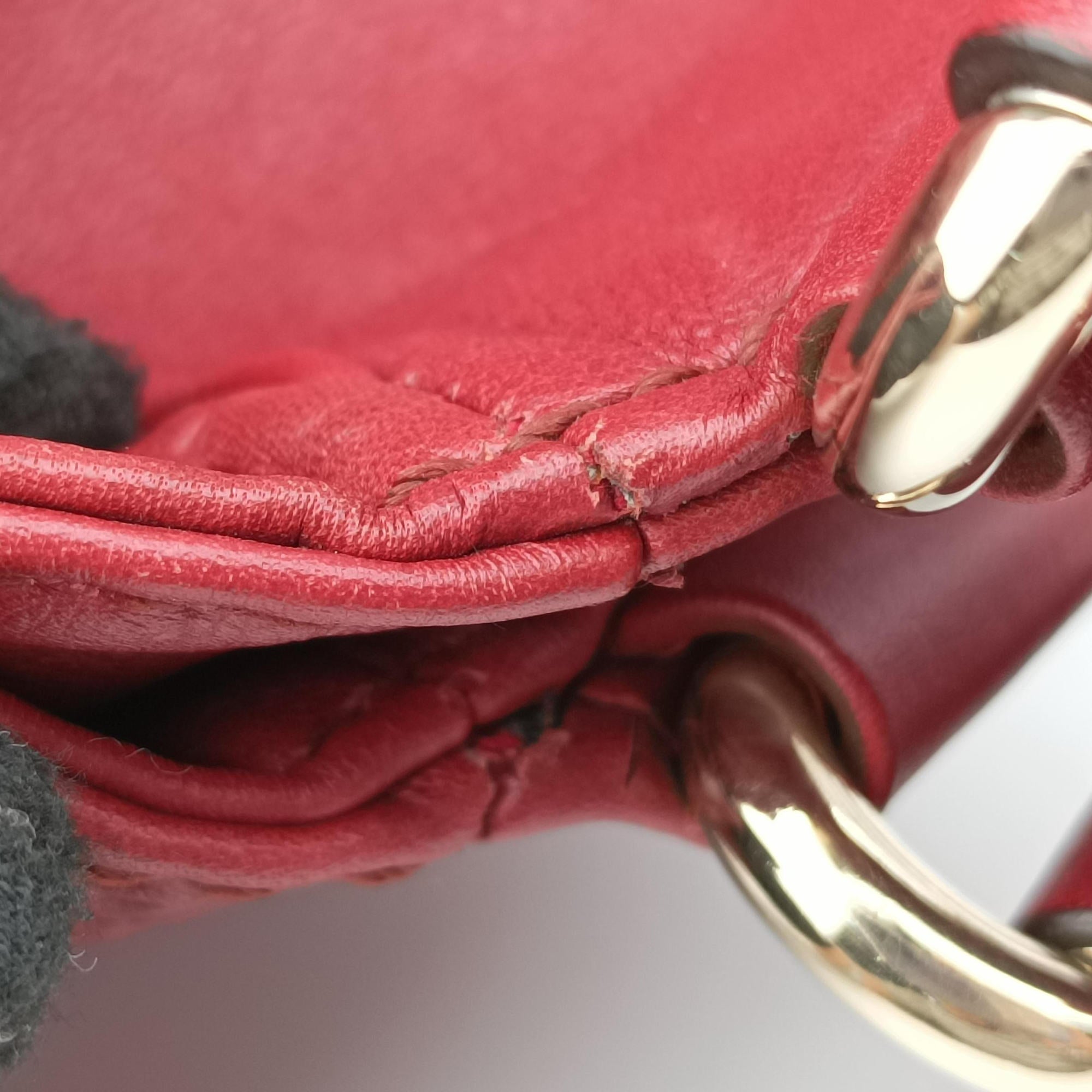 Pre-owned Gucci Charlotte Red Leather 203504 handbag | stylenewstar