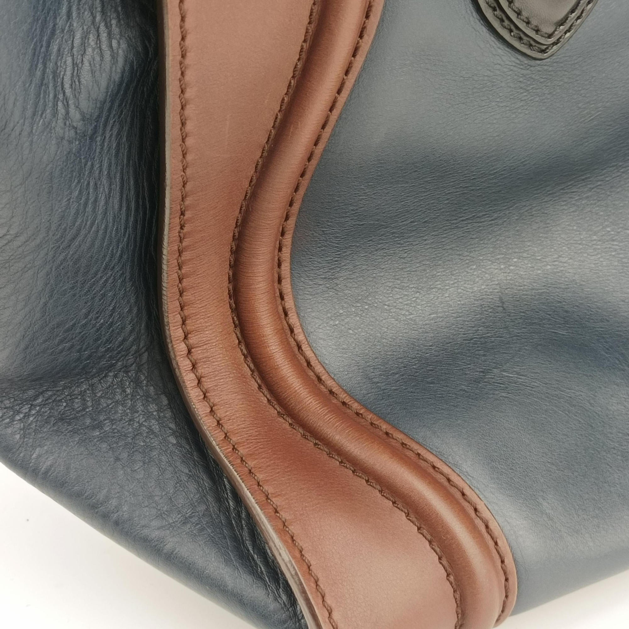 Pre-owned Celine Luggage Mini Shopper Navy×brown Leather  handbag | stylenewstar