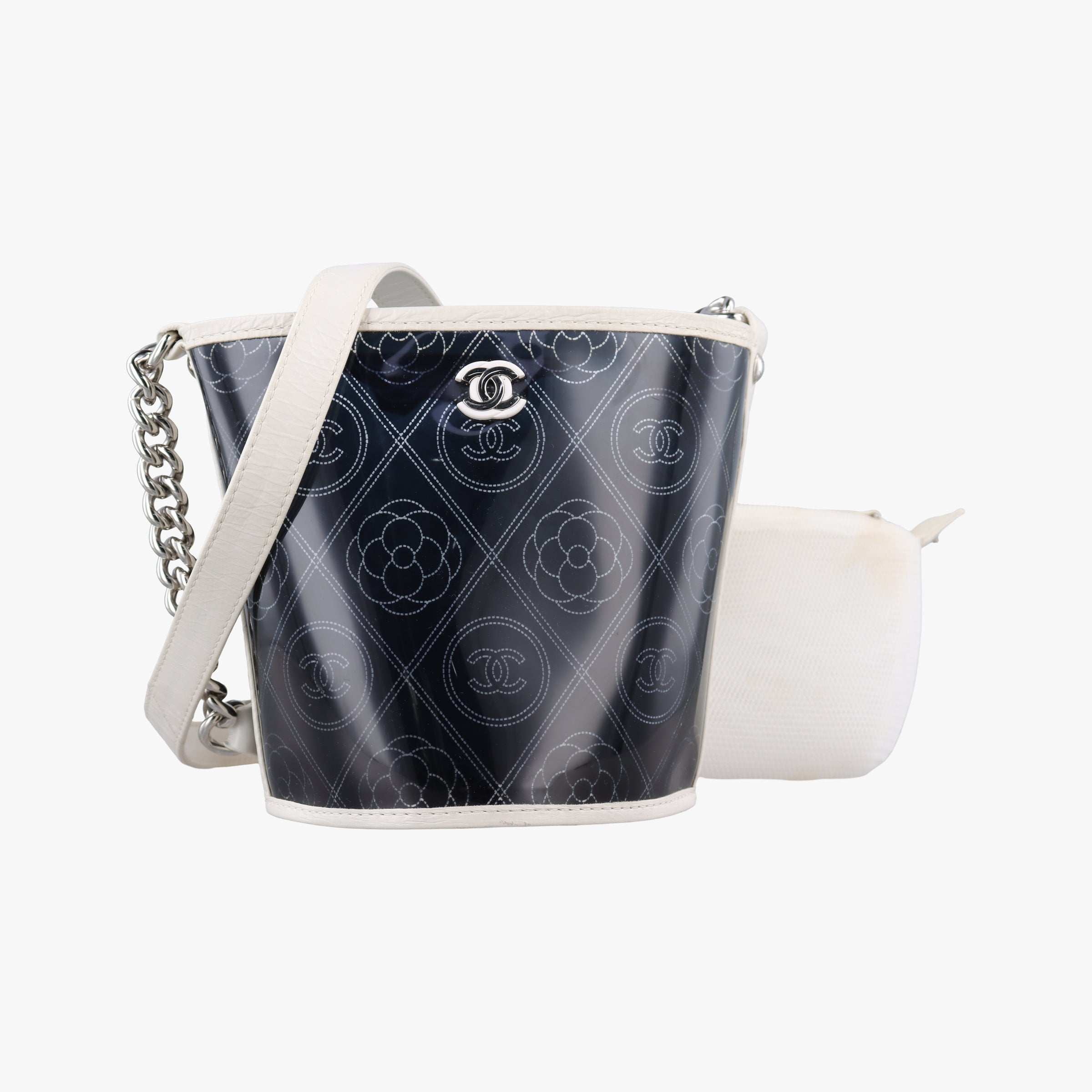 Pre-owned Chanel Camellia Coco Bucket Black×white Leather×PVC coated canvas A57636 shoulderbag | stylenewstar