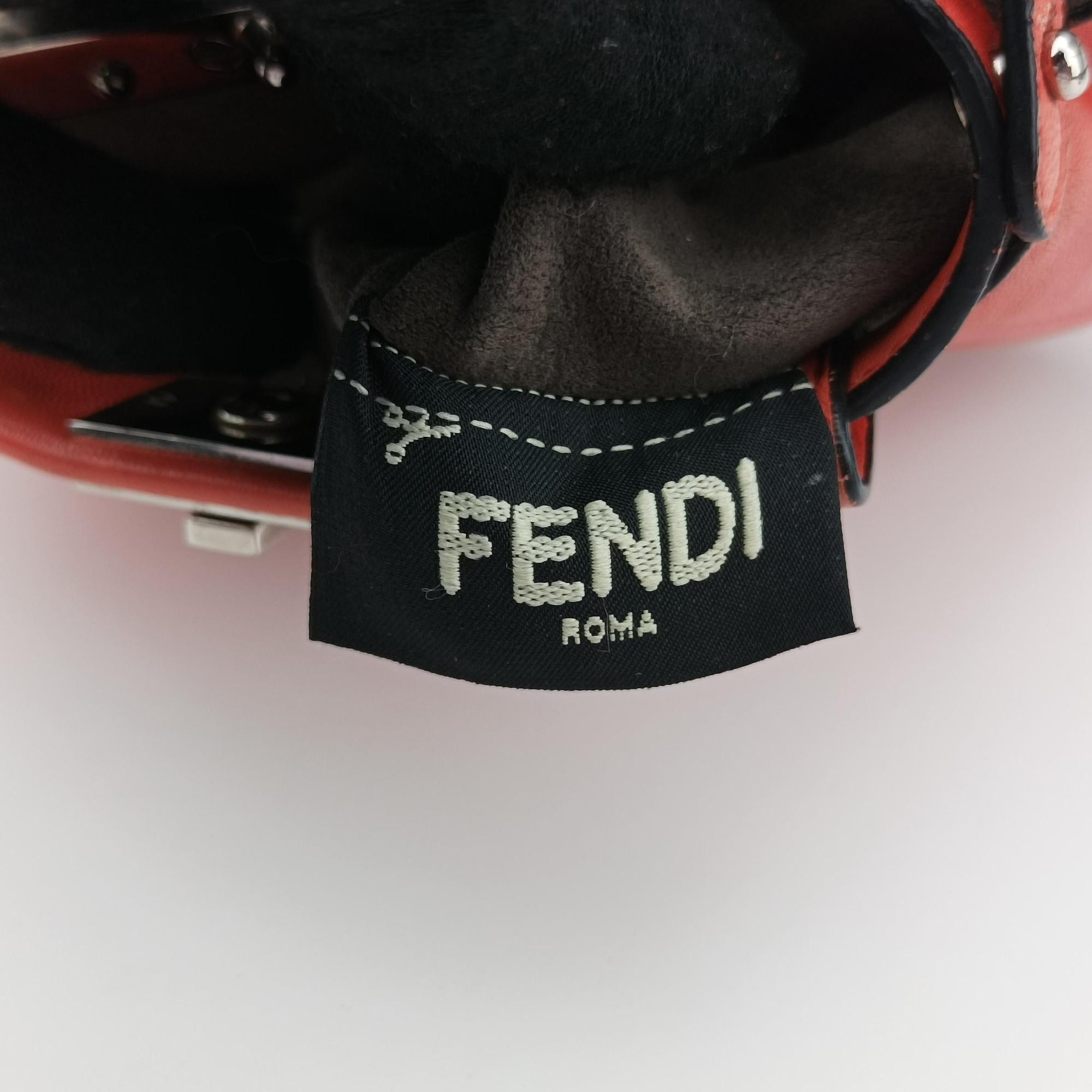 Pre-owned Fendi Micro Peekaboo orange Leather 8M0355 shoulderbag | stylenewstar