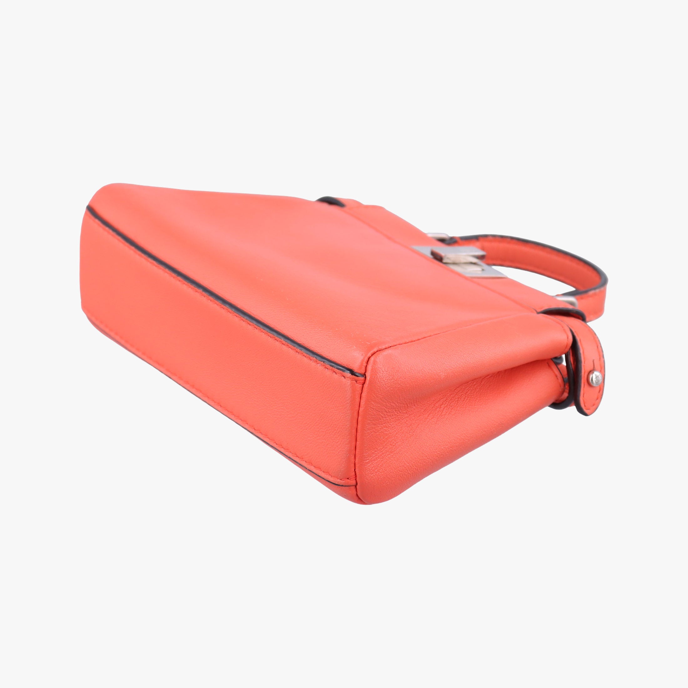 Pre-owned Fendi Micro Peekaboo orange Leather 8M0355 shoulderbag | stylenewstar