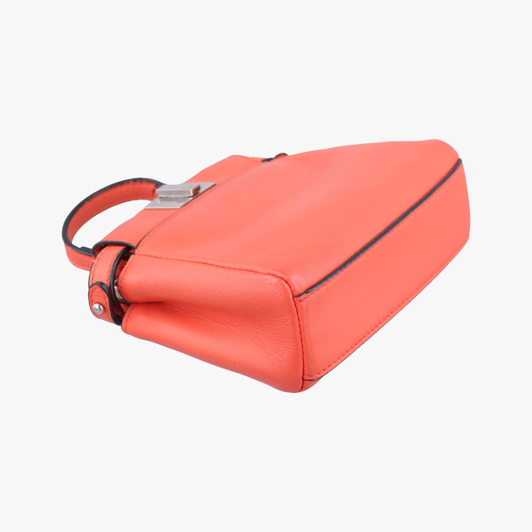 Pre-owned Fendi Micro Peekaboo orange Leather 8M0355 shoulderbag | stylenewstar