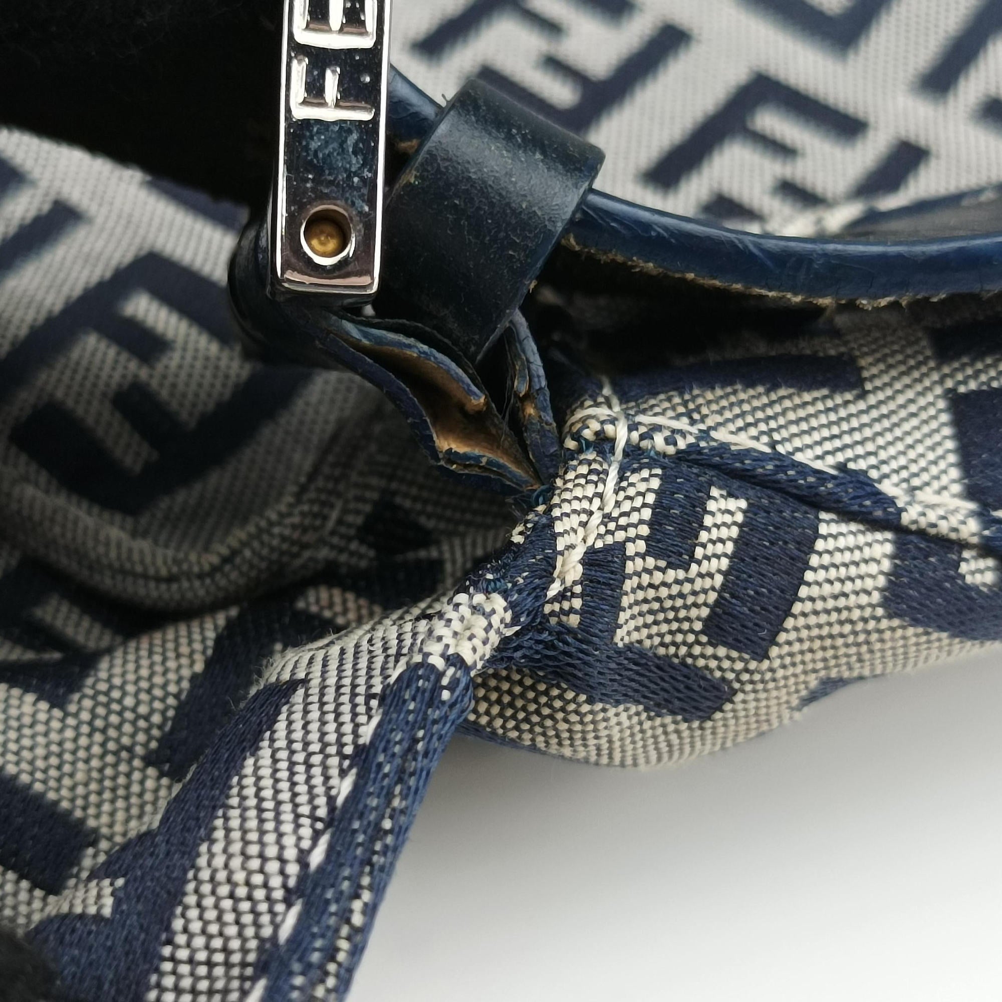 Vintage Fendi Zucchino Baguette Navy×Grey canvas×leather  shoulderbag | stylenewstar