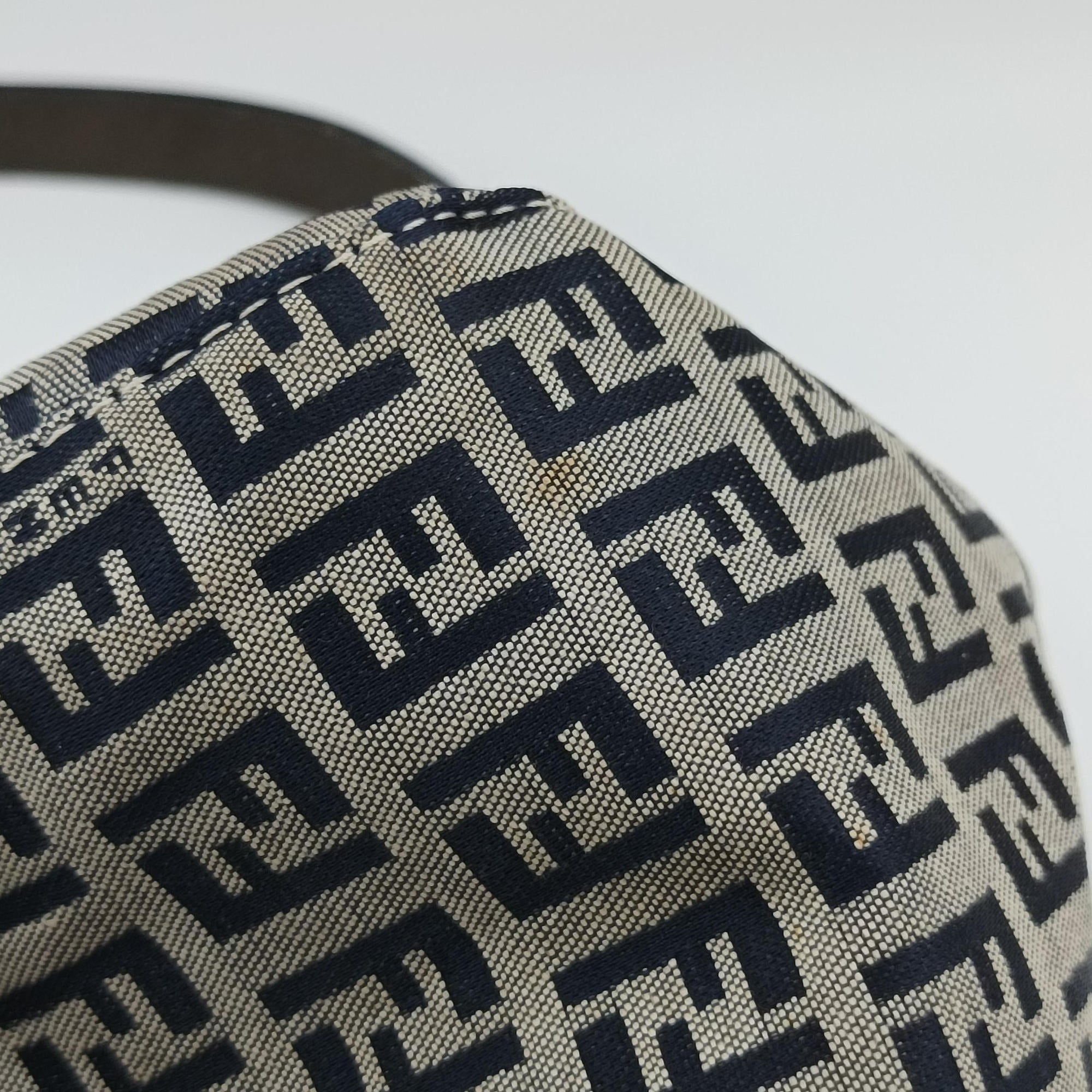 Vintage Fendi Zucchino Baguette Navy×Grey canvas×leather  shoulderbag | stylenewstar