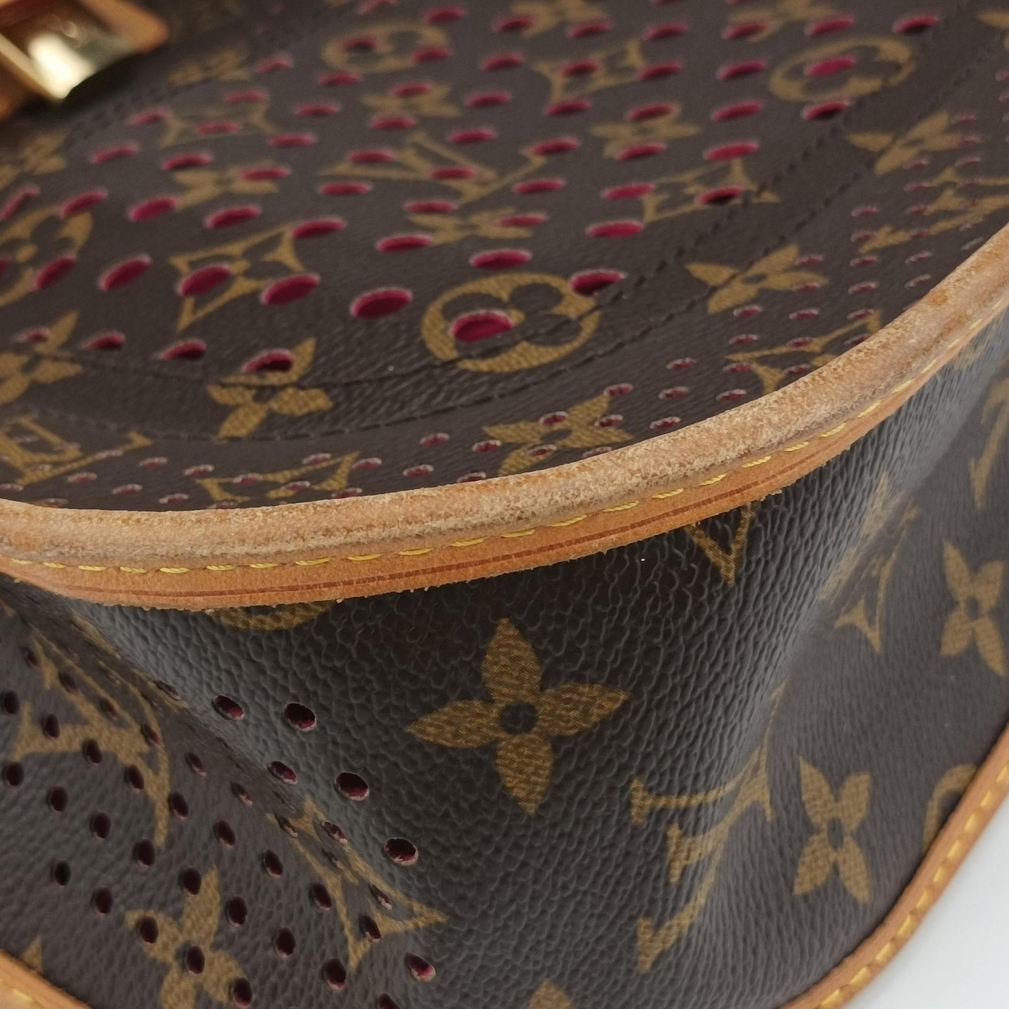 Pre-owned Louis Vuitton Musette brown×FUCHSIA Monogram Perforated M95172 shoulderbag | stylenewstar