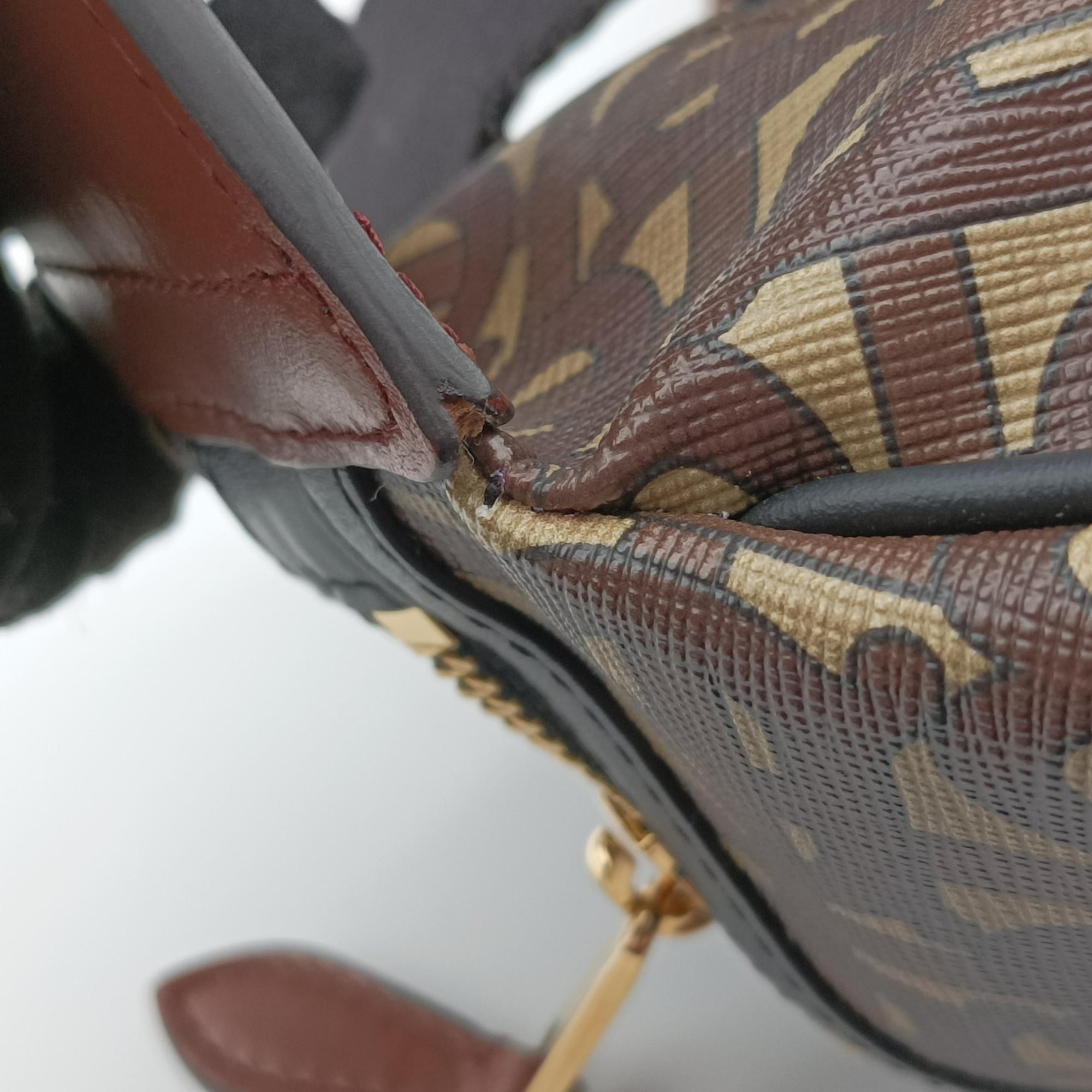Pre-owned Burberry Monogram Stripe Brown×Multicolour PVC coated canvas x leather  bum bag/waist bag | stylenewstar