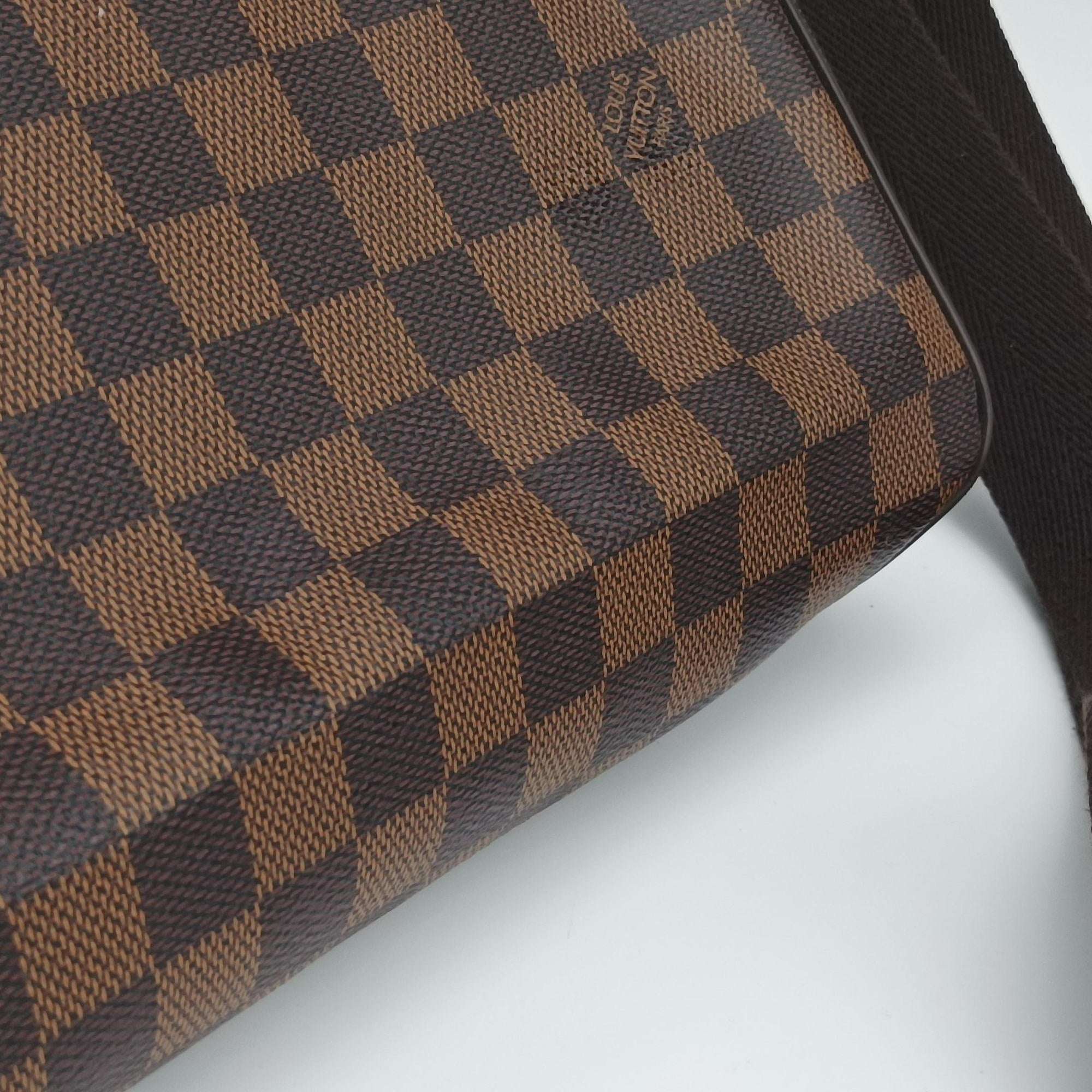 Pre-owned Louis Vuitton DISTRICT PM EBENE Damier Canvas N41213 shoulderbag | stylenewstar