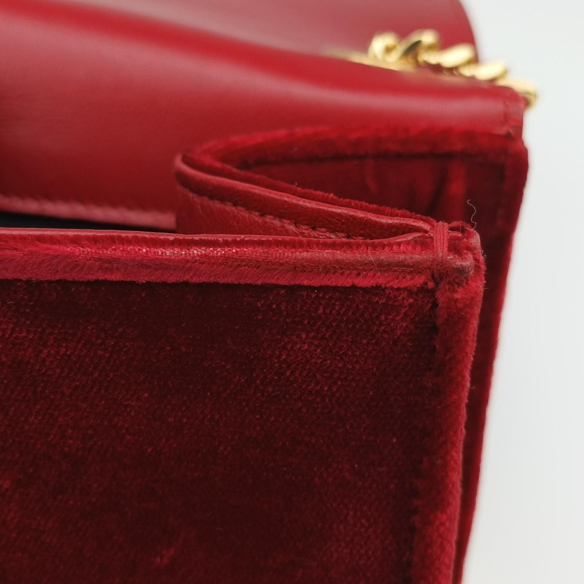Pre-owned Yves Saint Laurent KATE Red velour 354119 shoulderbag | stylenewstar