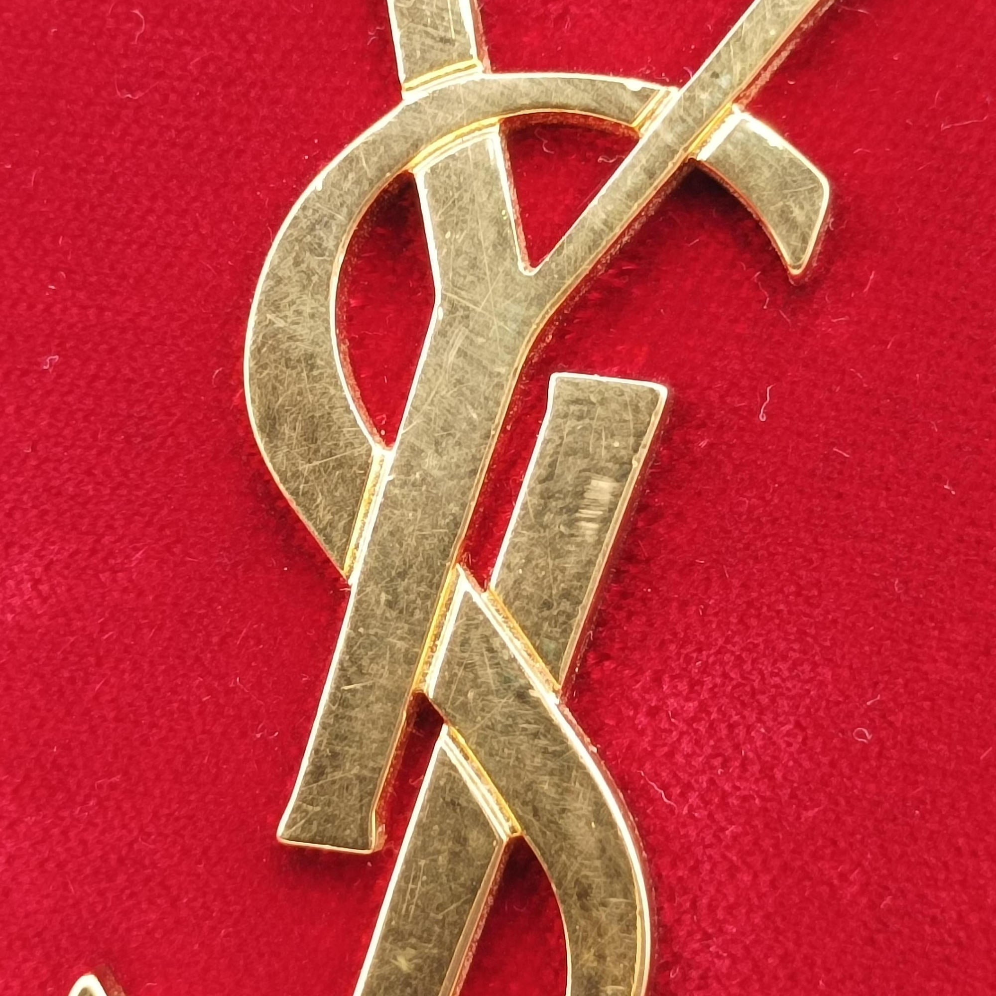 Pre-owned Yves Saint Laurent KATE Red velour 354119 shoulderbag | stylenewstar