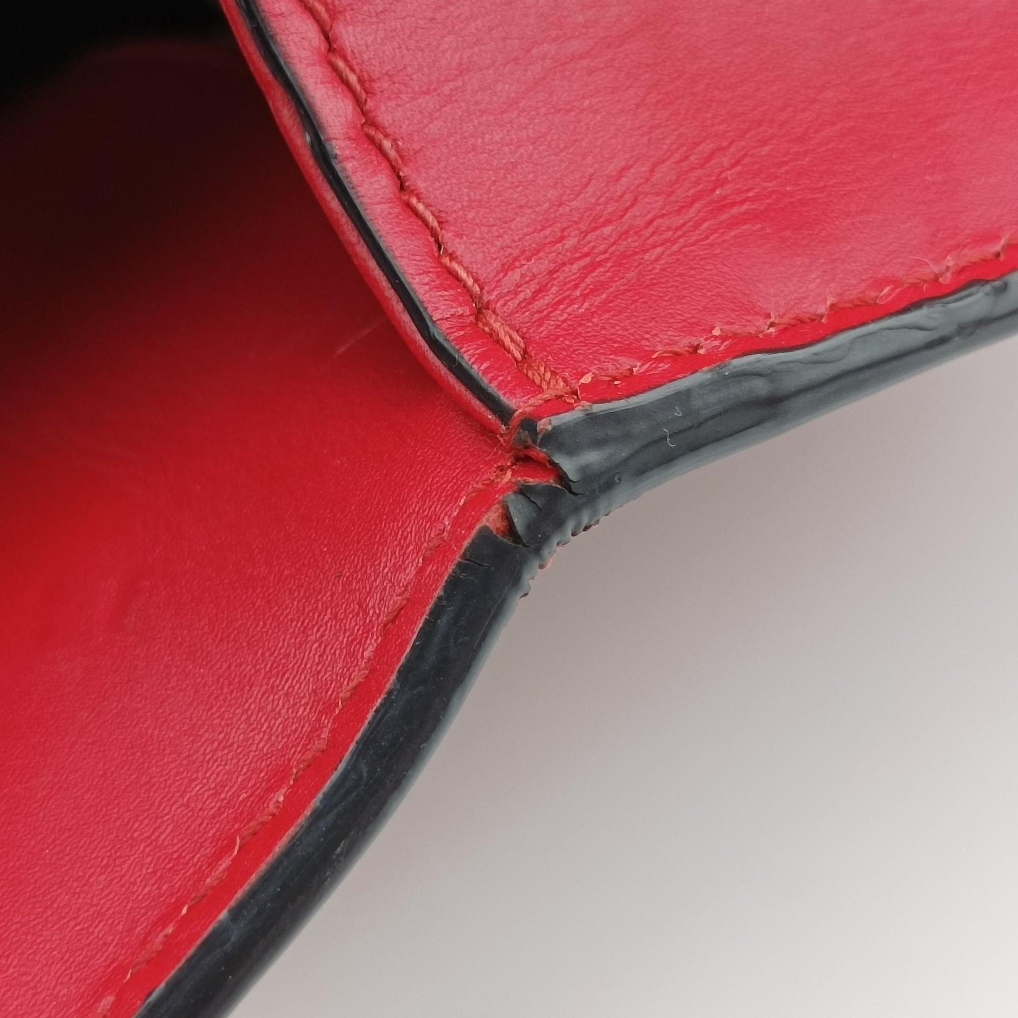 Pre-owned Gucci Sylvie Red×Black Leather 431666 shoulderbag | stylenewstar