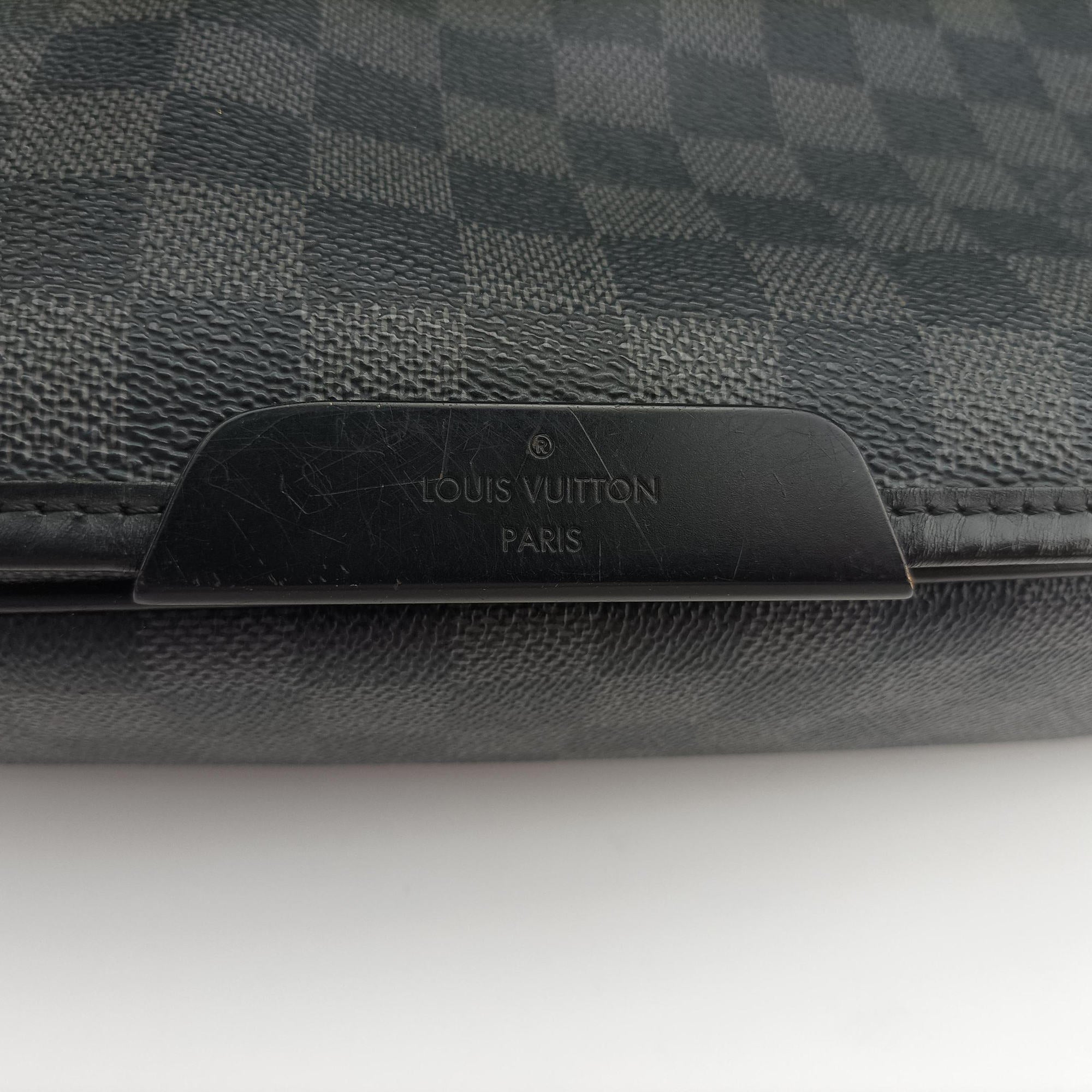 Pre-owned Louis Vuitton DANIEL MM Noir Damier GRAPHITE N58029 shoulderbag | stylenewstar