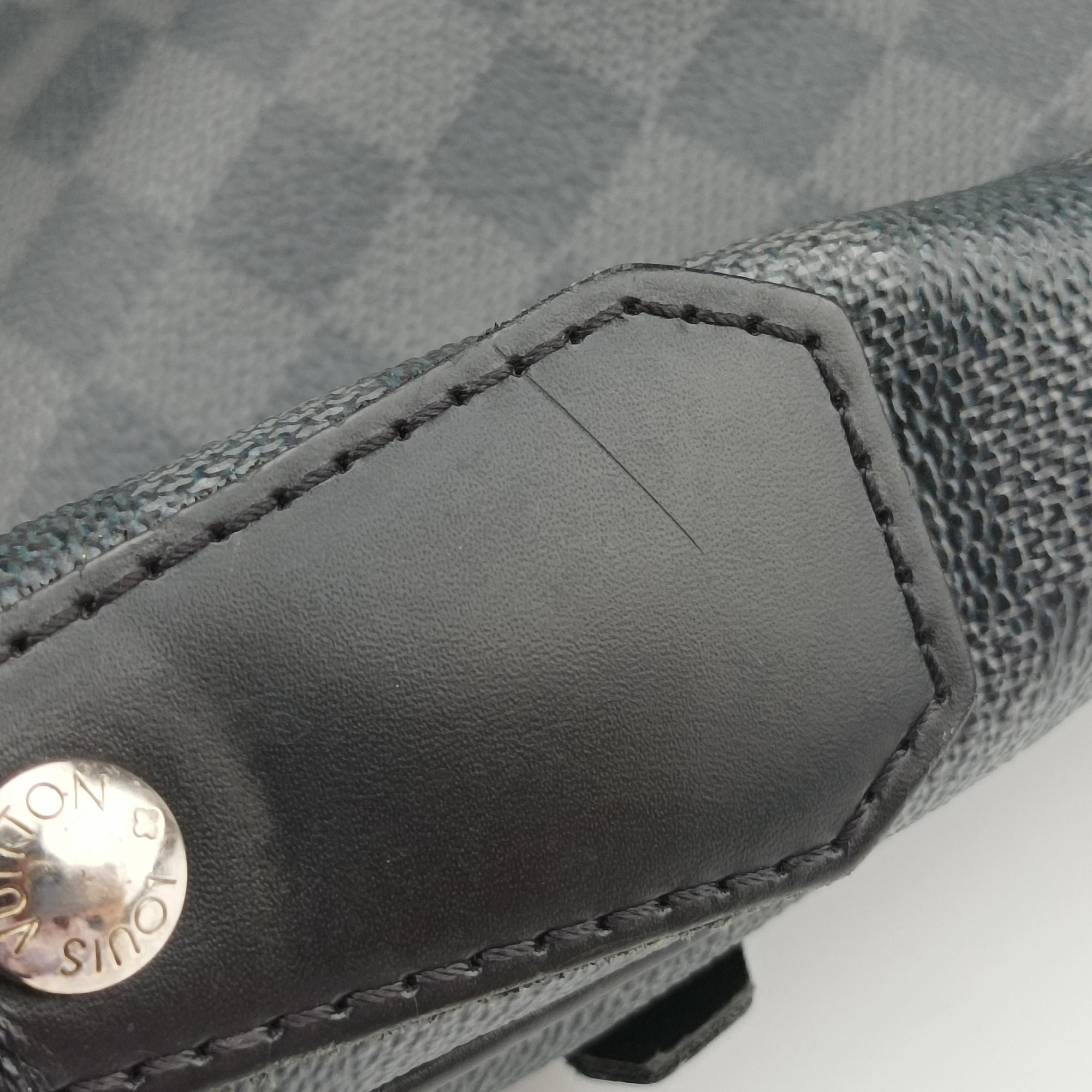 Pre-owned Louis Vuitton DANIEL MM Noir Damier GRAPHITE N58029 shoulderbag | stylenewstar
