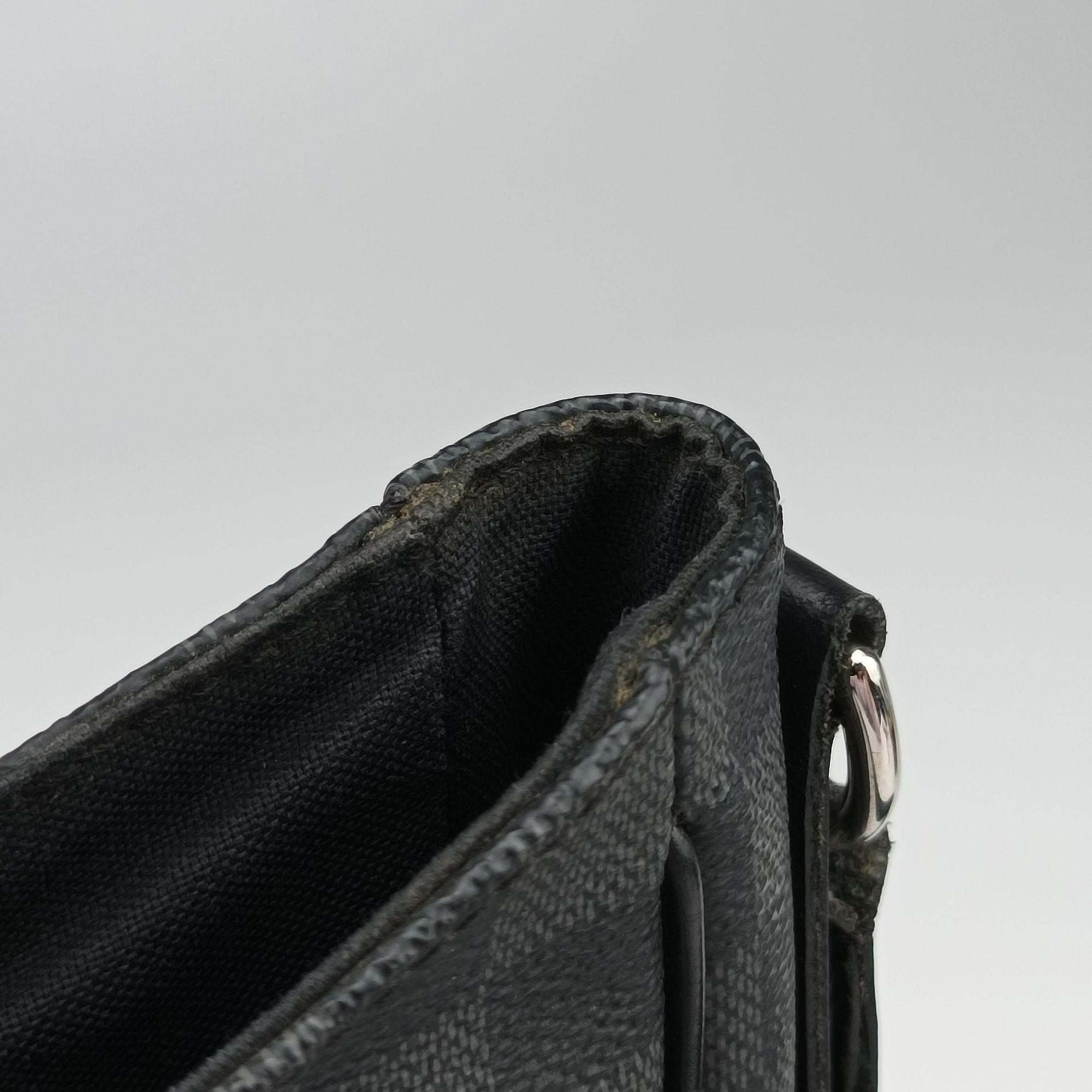 Pre-owned Louis Vuitton DANIEL MM Noir Damier GRAPHITE N58029 shoulderbag | stylenewstar