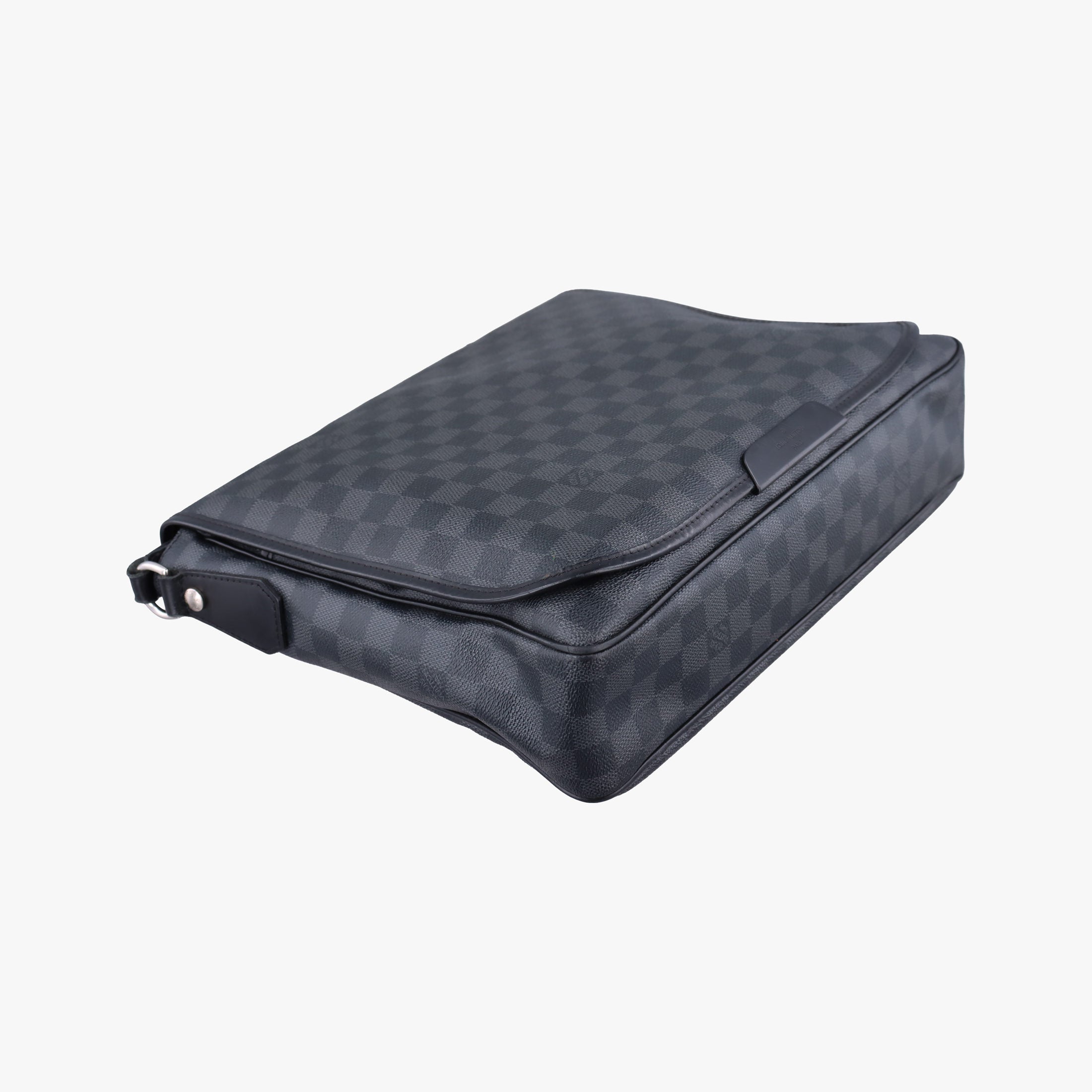 Pre-owned Louis Vuitton DANIEL MM Noir Damier GRAPHITE N58029 shoulderbag | stylenewstar