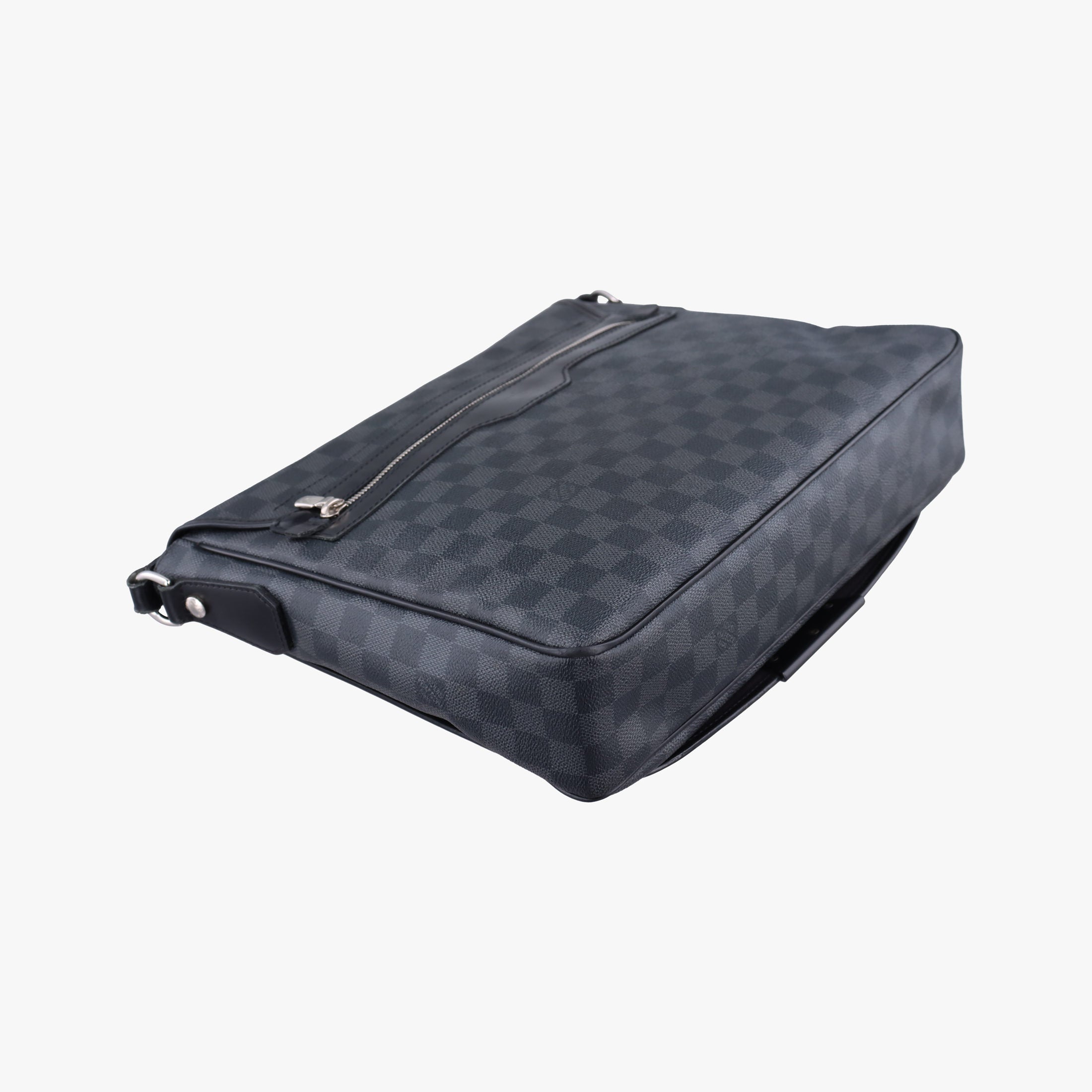 Pre-owned Louis Vuitton DANIEL MM Noir Damier GRAPHITE N58029 shoulderbag | stylenewstar