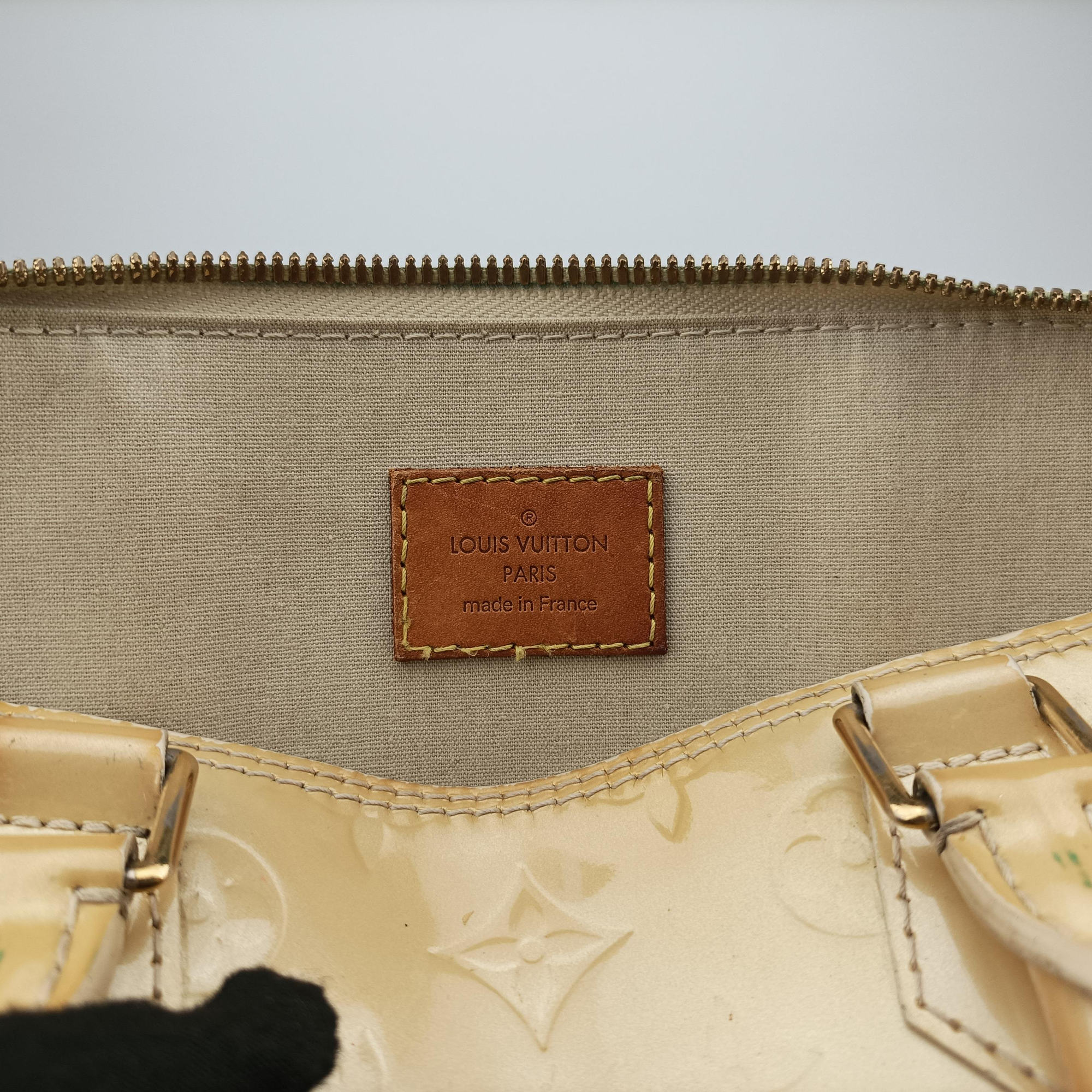 Pre-owned Louis Vuitton Alma PM Dune Vernis M90101 handbag | stylenewstar