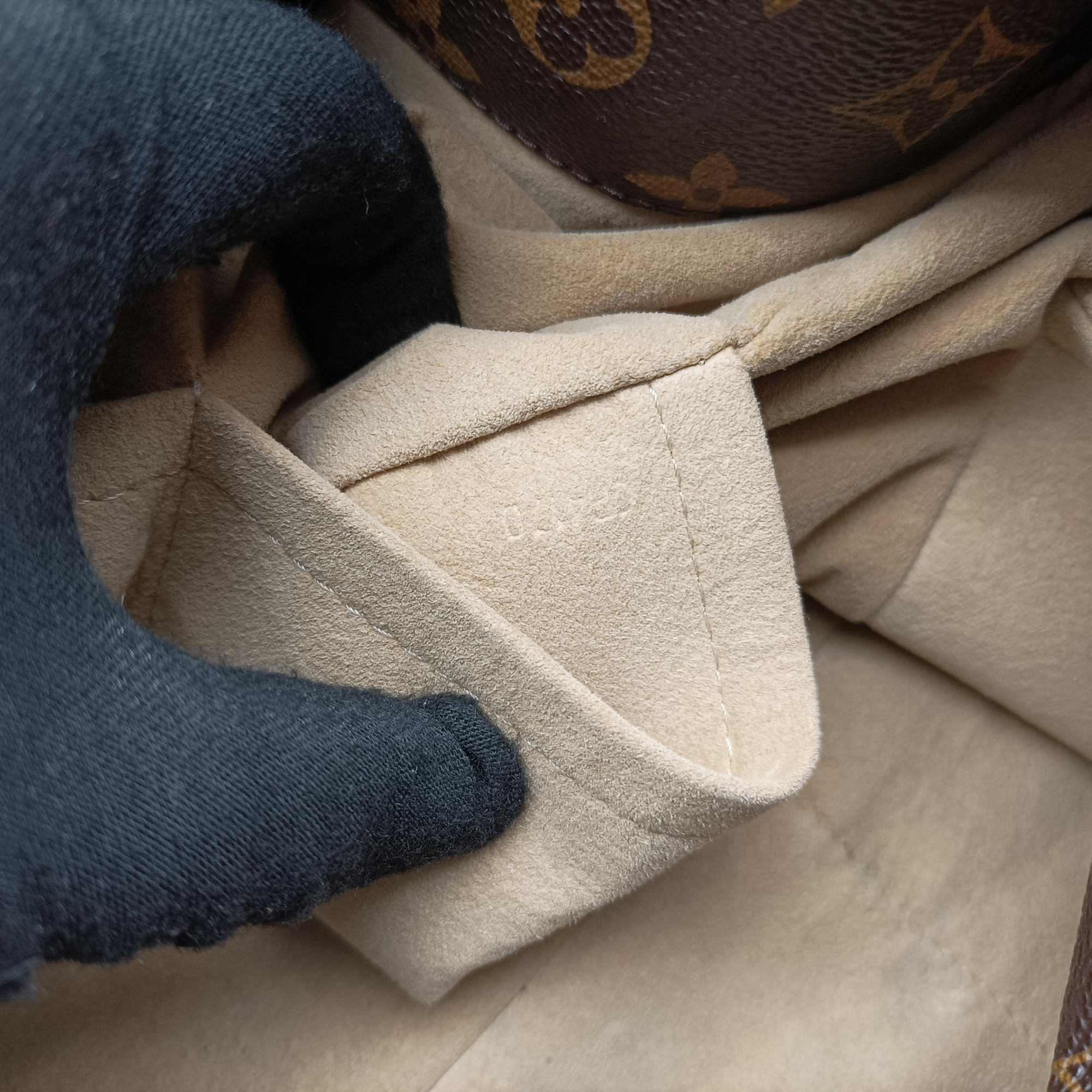 Secondhand Louis Vuitton ARTSY MM Brown Monogram Canvas M40249 shoulderbag | stylenewstar