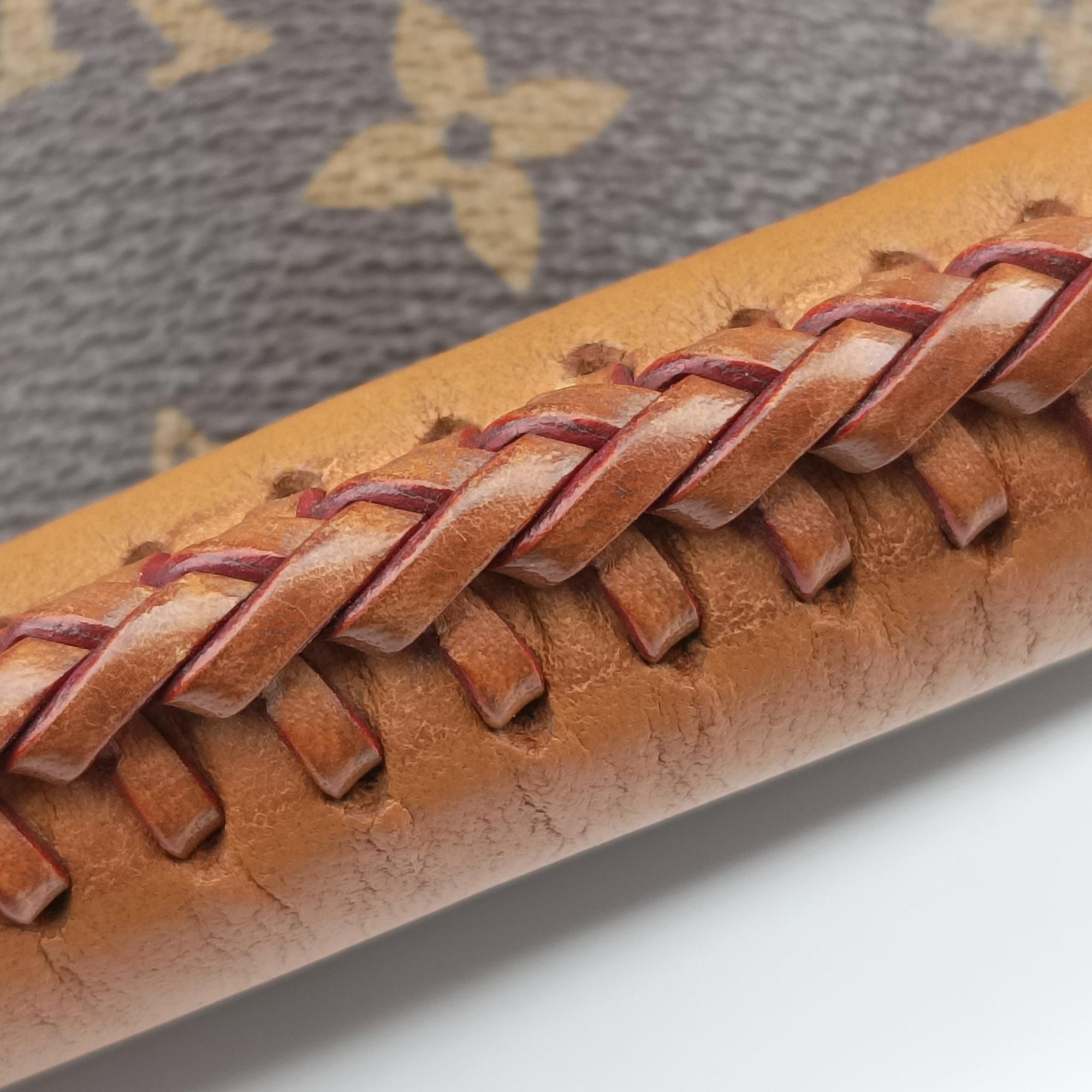 Secondhand Louis Vuitton ARTSY MM Brown Monogram Canvas M40249 shoulderbag | stylenewstar