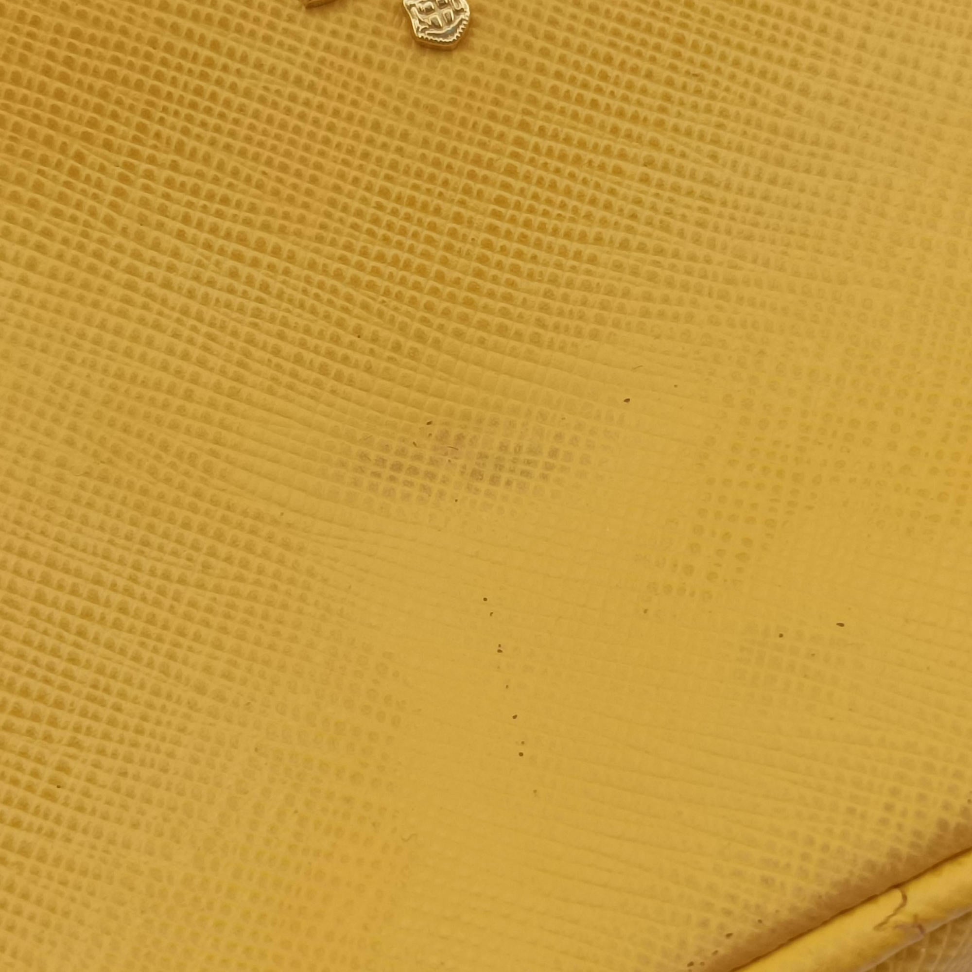 Pre-owned Prada VITELLO PHENIX Messenger Camera Yellow SAFFIANO Leather 1NF002 shoulderbag | stylenewstar
