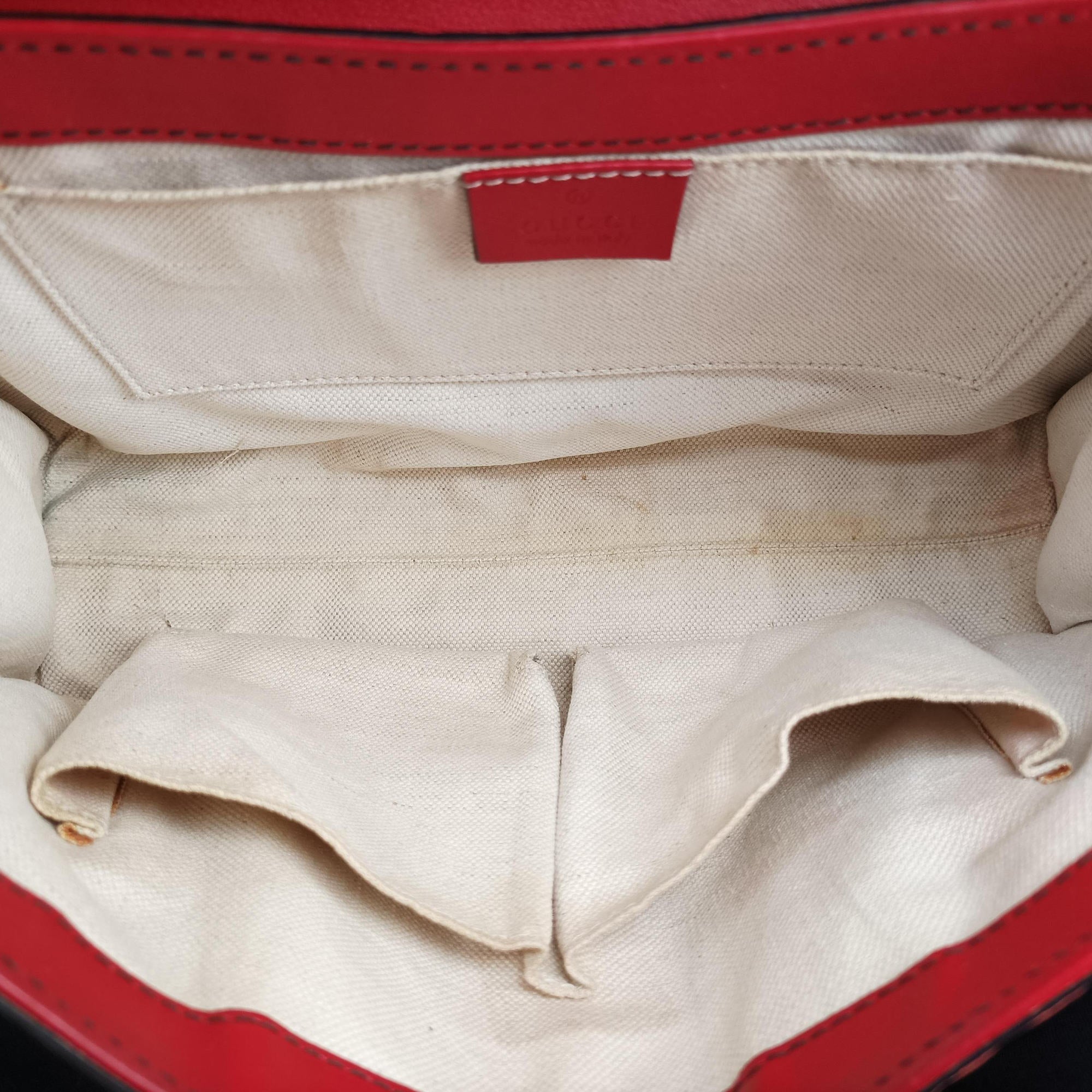 Pre-owned Gucci Emily Red Leather 295402 shoulderbag | stylenewstar