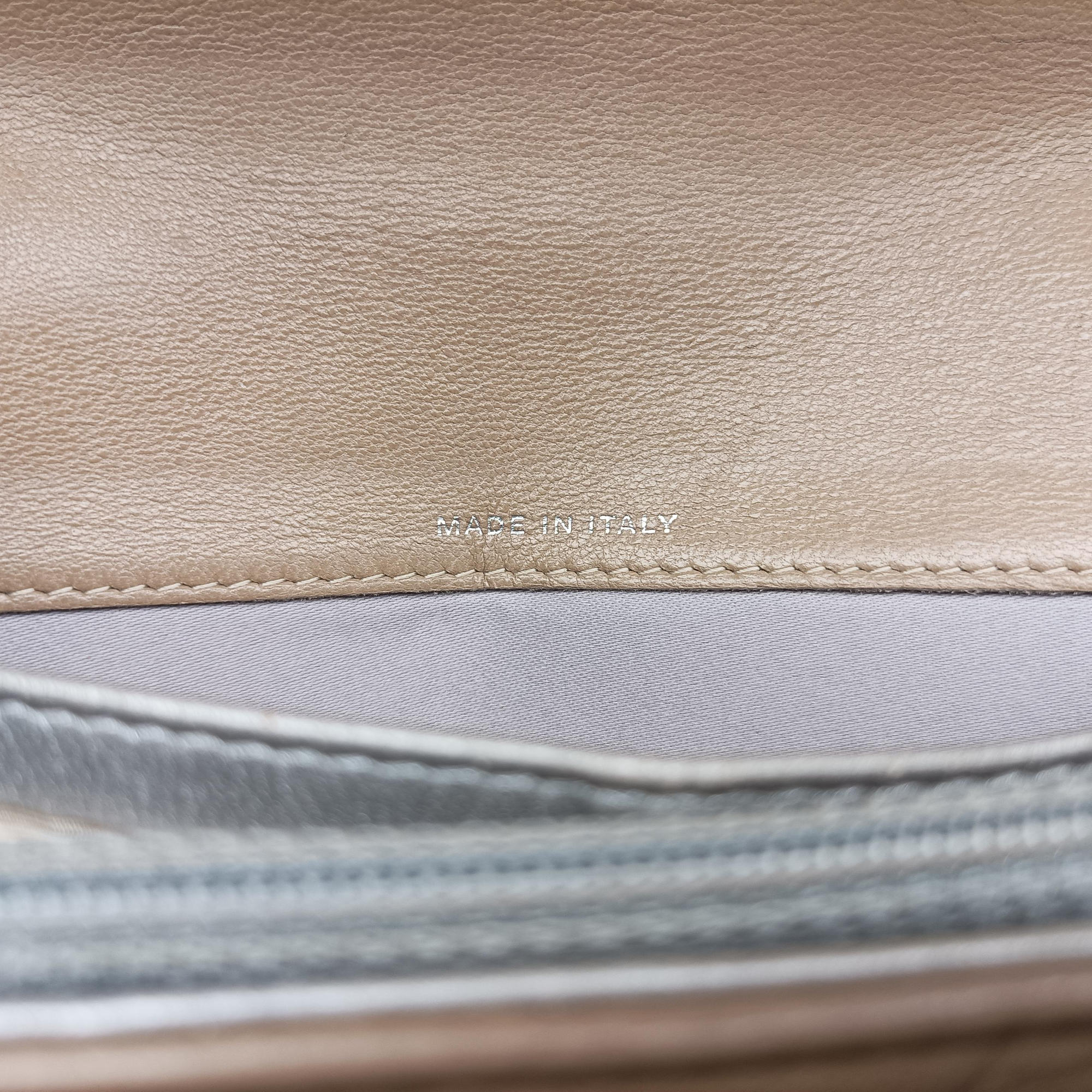 Pre-owned Chanel camellia Camel lambskin A50084 long-wallet | stylenewstar