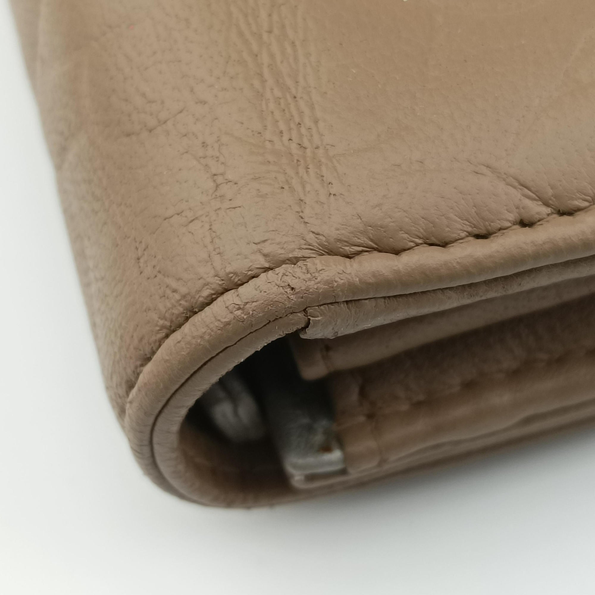Pre-owned Chanel camellia Camel lambskin A50084 long-wallet | stylenewstar