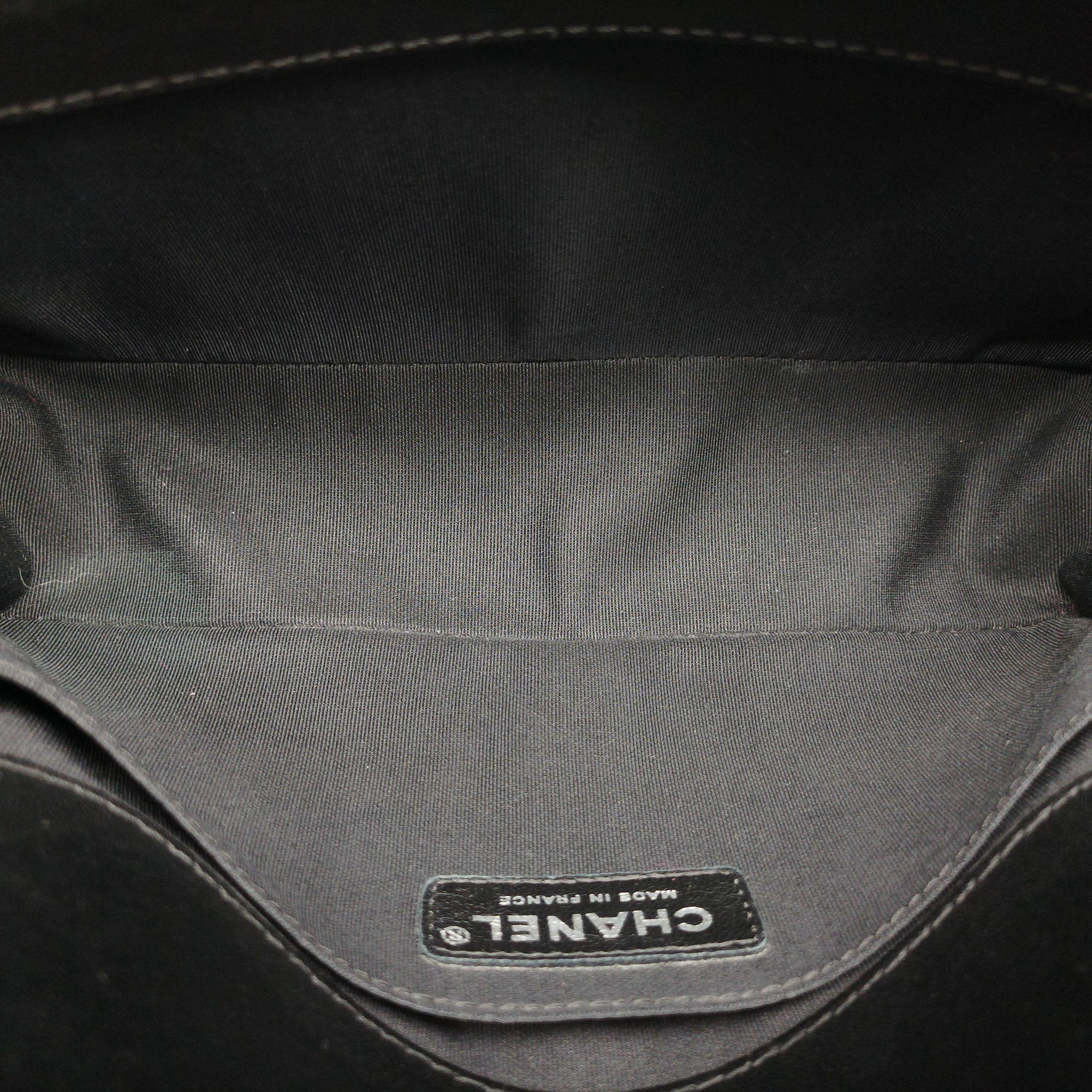 Pre-owned Chanel BOY CHANEL Black lambskin A67086 shoulderbag | stylenewstar