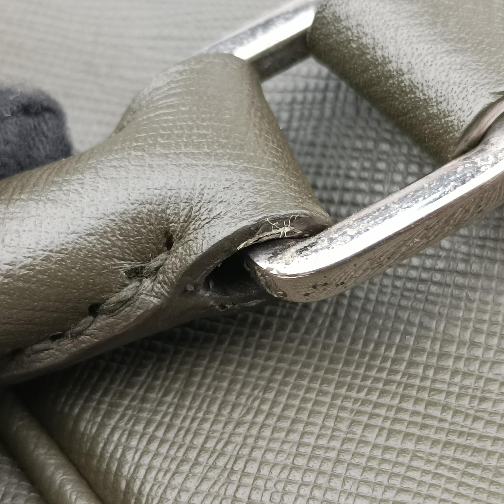 Secondhand Prada business bag briefcase Green SAFFIANO Leather 2VE363 shoulderbag | stylenewstar