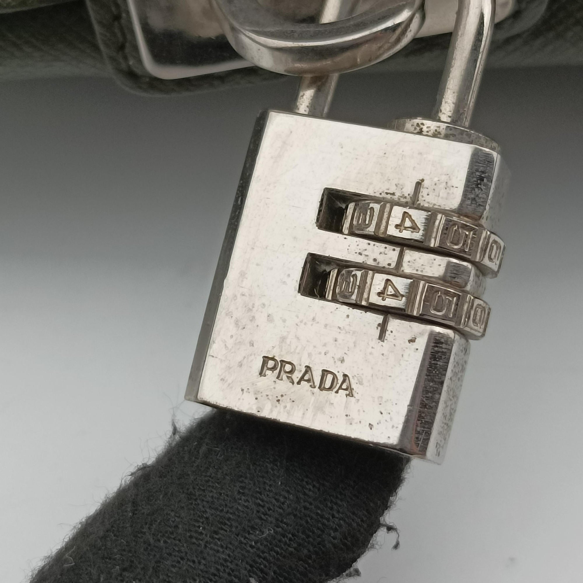 Secondhand Prada business bag briefcase Green SAFFIANO Leather 2VE363 shoulderbag | stylenewstar