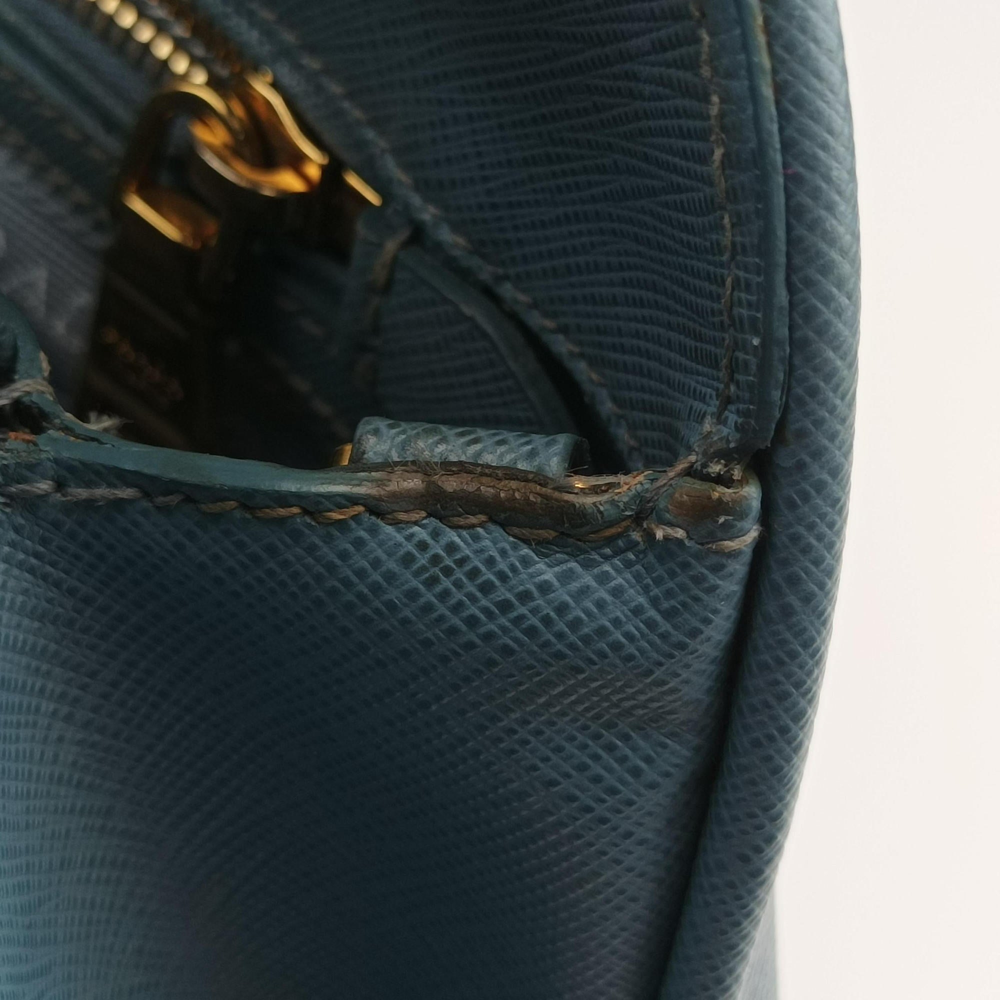 Pre-owned Prada Promenade Blue SAFFIANO Leather BL0837 shoulderbag | stylenewstar