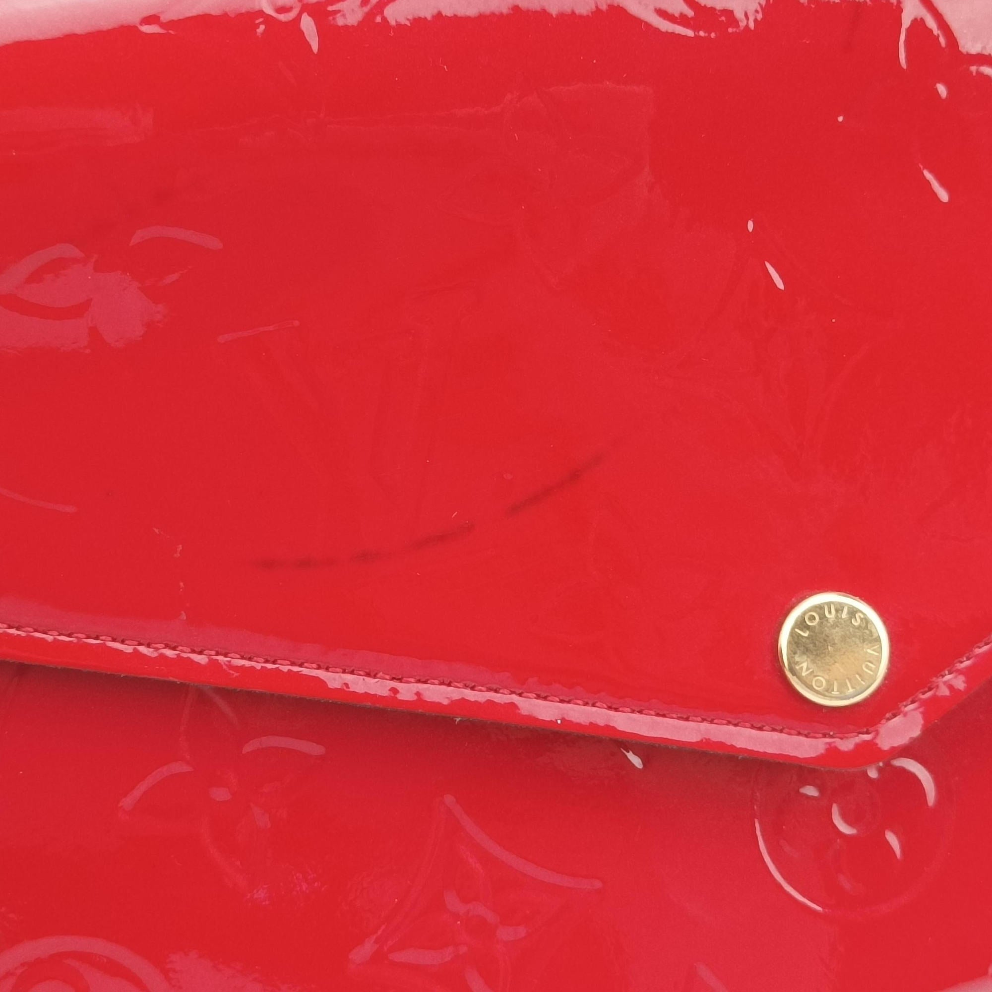 Secondhand Louis Vuitton Pochette Felicie CERISE Vernis M61293 shoulderbag | stylenewstar